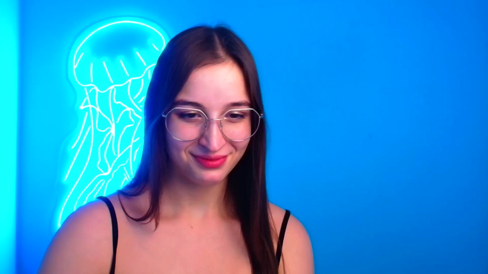 Gallery image thumbnail from Lilli_Fun's myfreecams stream on, 11/24/2024, 16:21 image 1 of 20