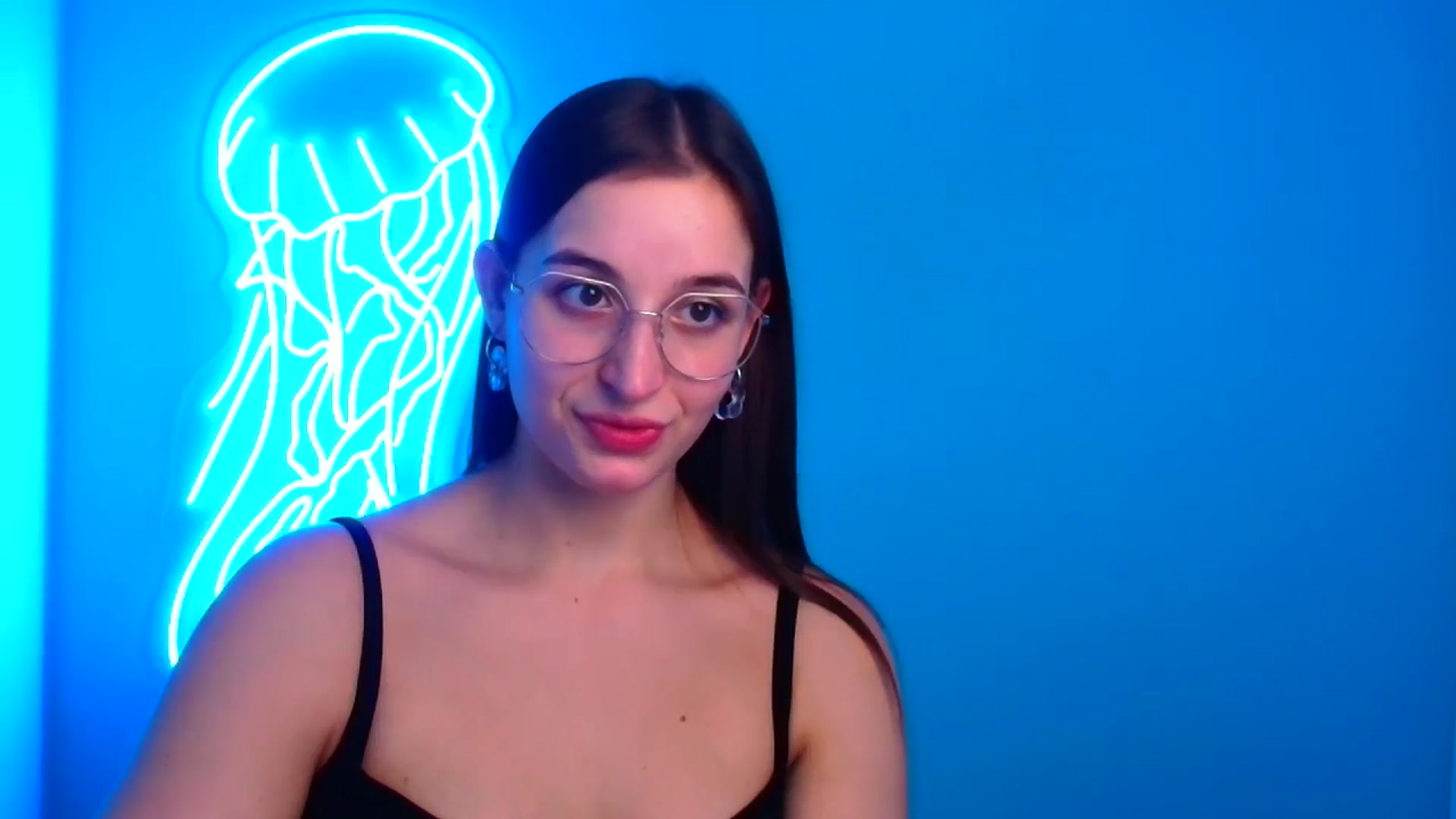 Gallery image thumbnail from Lilli_Fun's myfreecams stream on, 11/24/2024, 17:51 image 10 of 20