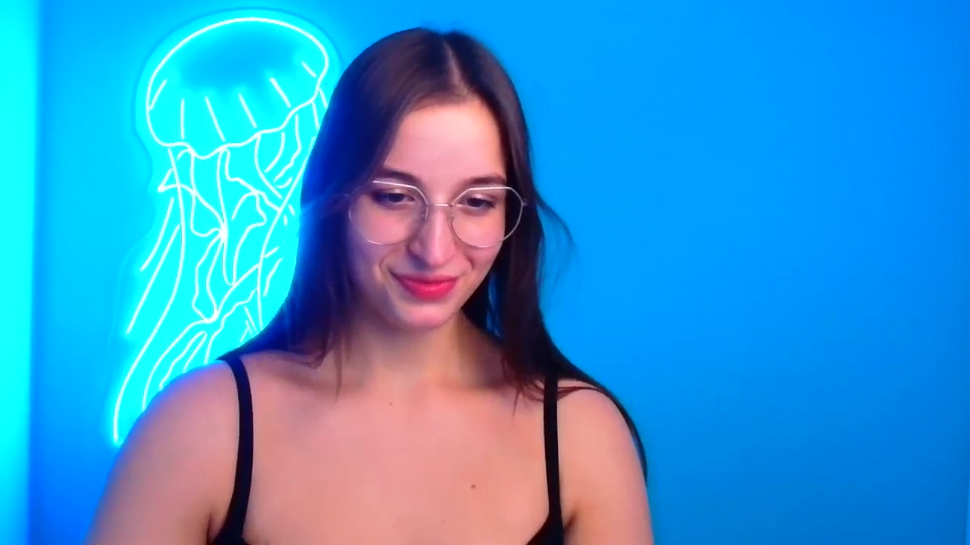 Gallery image thumbnail from Lilli_Fun's myfreecams stream on, 11/24/2024, 17:51 image 12 of 20