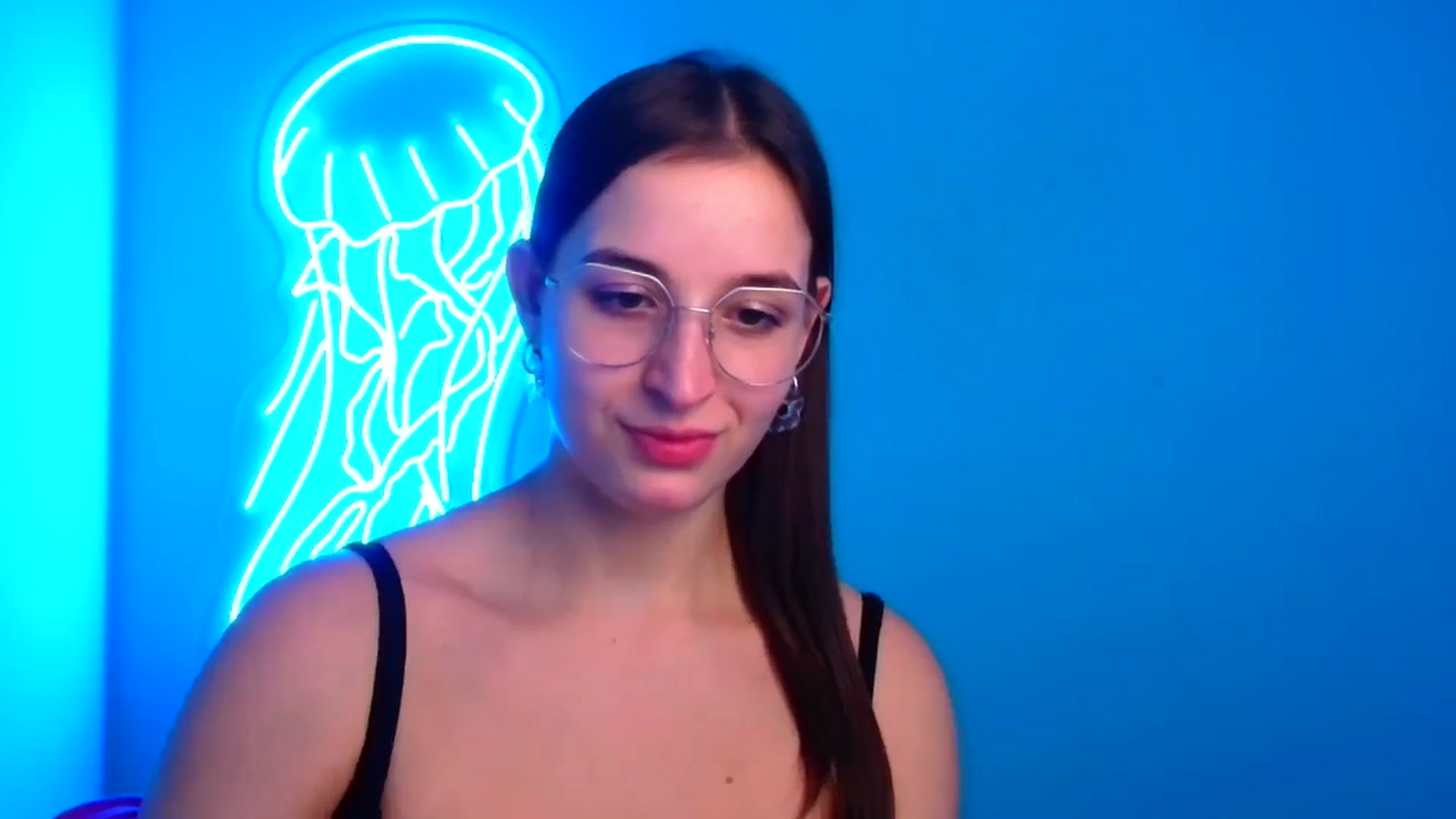 Gallery image thumbnail from Lilli_Fun's myfreecams stream on, 11/24/2024, 20:26 image 9 of 20