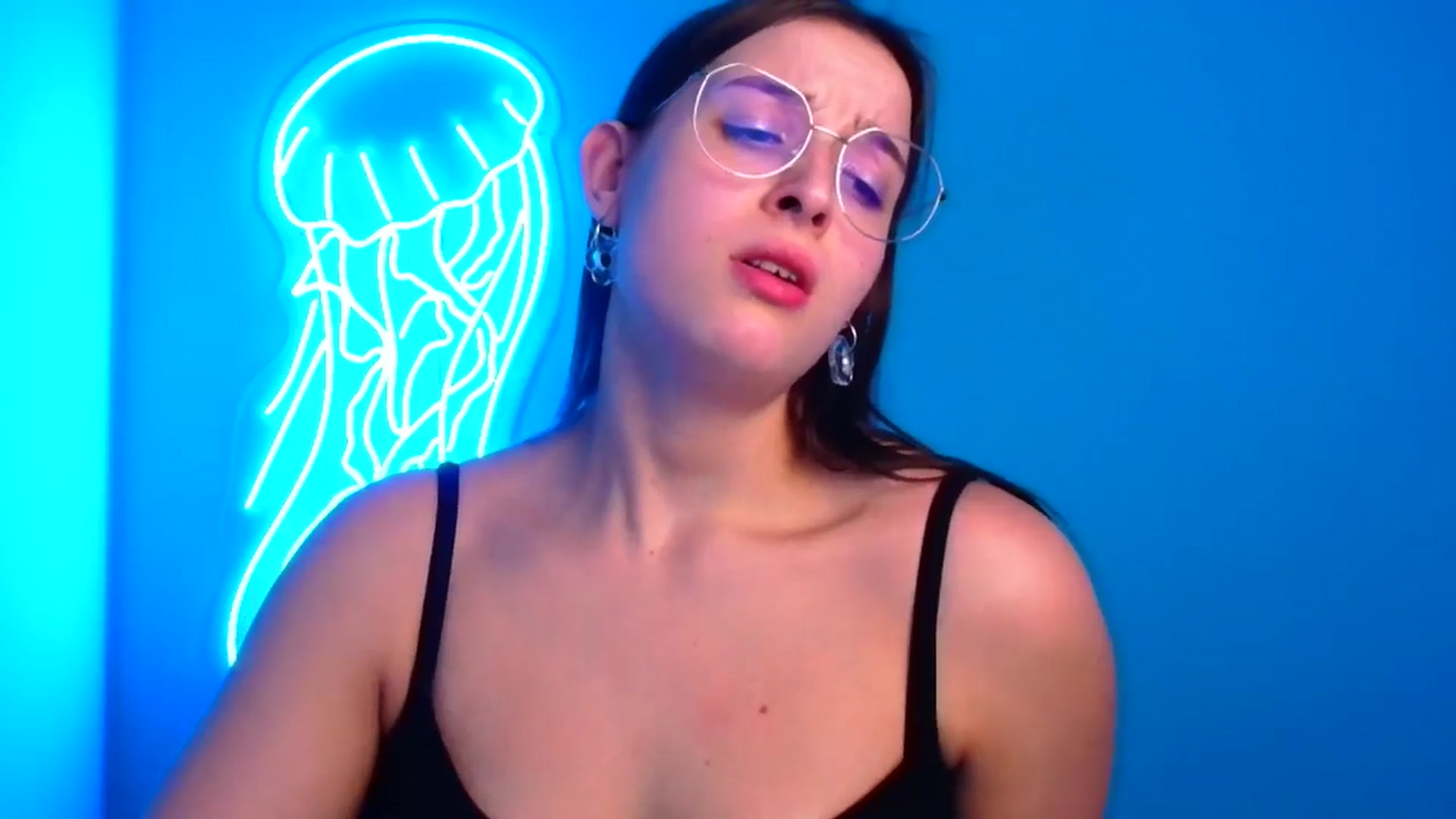 Gallery image thumbnail from Lilli_Fun's myfreecams stream on, 11/24/2024, 20:26 image 20 of 20