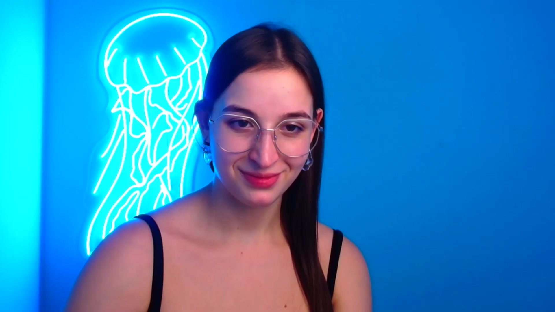 Gallery image thumbnail from Lilli_Fun's myfreecams stream on, 11/24/2024, 20:26 image 3 of 20