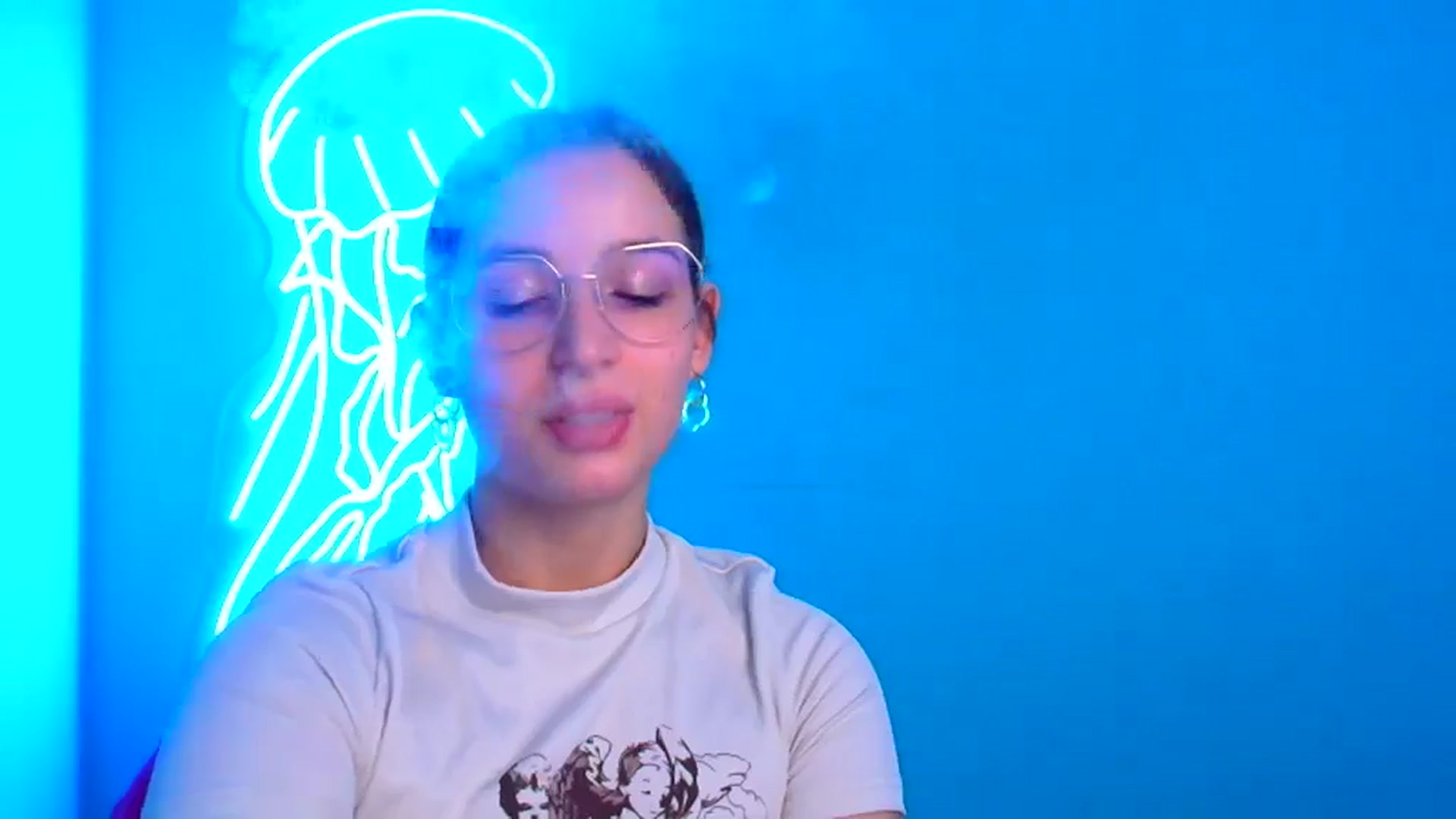 Gallery image thumbnail from Lilli_Fun's myfreecams stream on, 11/25/2024, 11:48 image 9 of 20