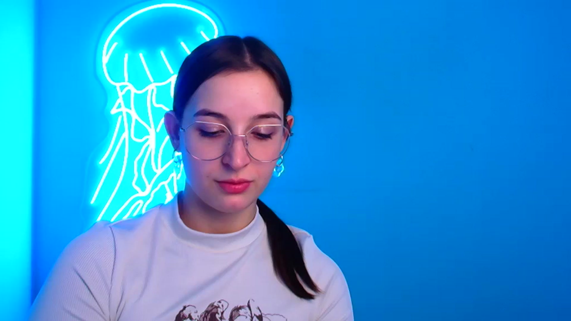Gallery image thumbnail from Lilli_Fun's myfreecams stream on, 11/25/2024, 11:48 image 13 of 20