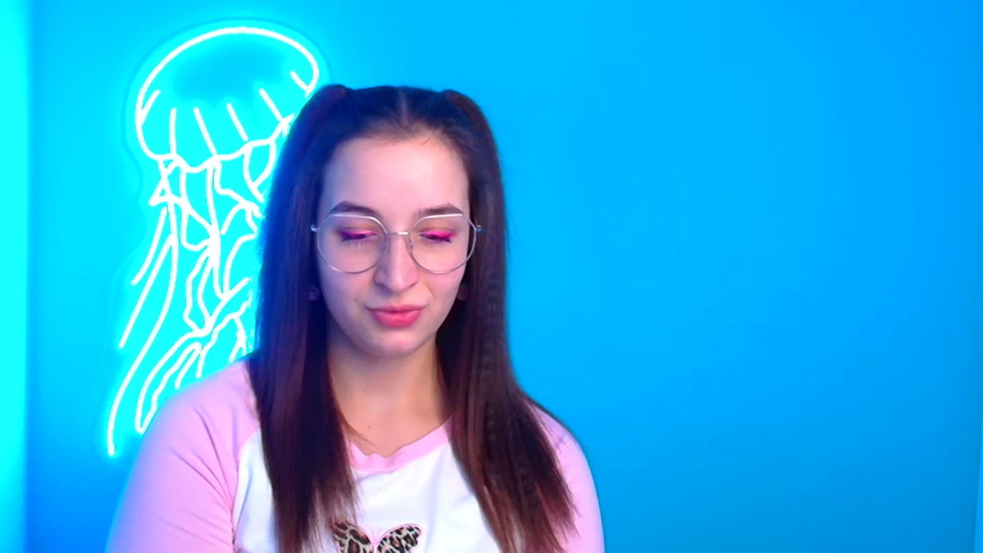 Gallery image thumbnail from Lilli_Fun's myfreecams stream on, 12/01/2024, 15:45 image 7 of 20