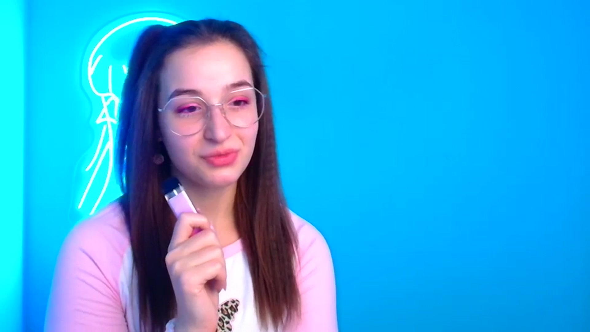 Gallery image thumbnail from Lilli_Fun's myfreecams stream on, 12/01/2024, 19:12 image 9 of 20