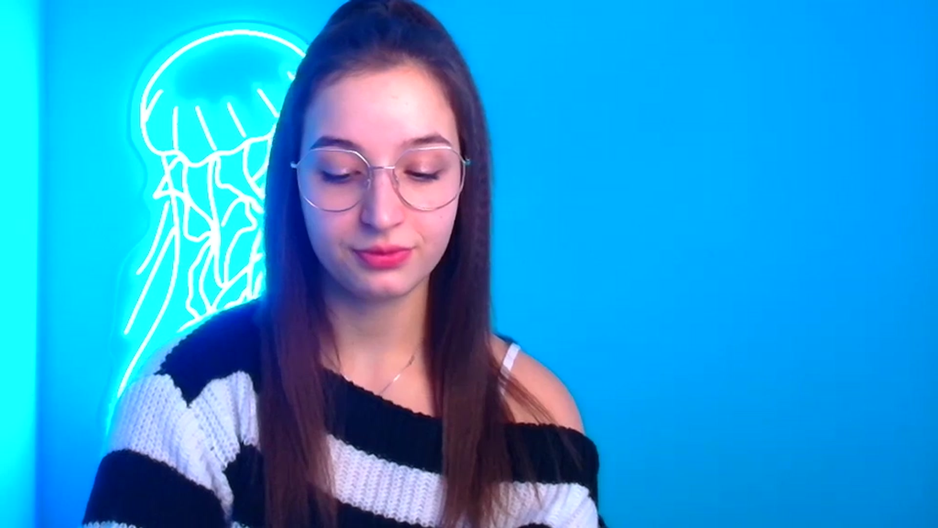 Gallery image thumbnail from Lilli_Fun's myfreecams stream on, 12/02/2024, 08:21 image 19 of 20