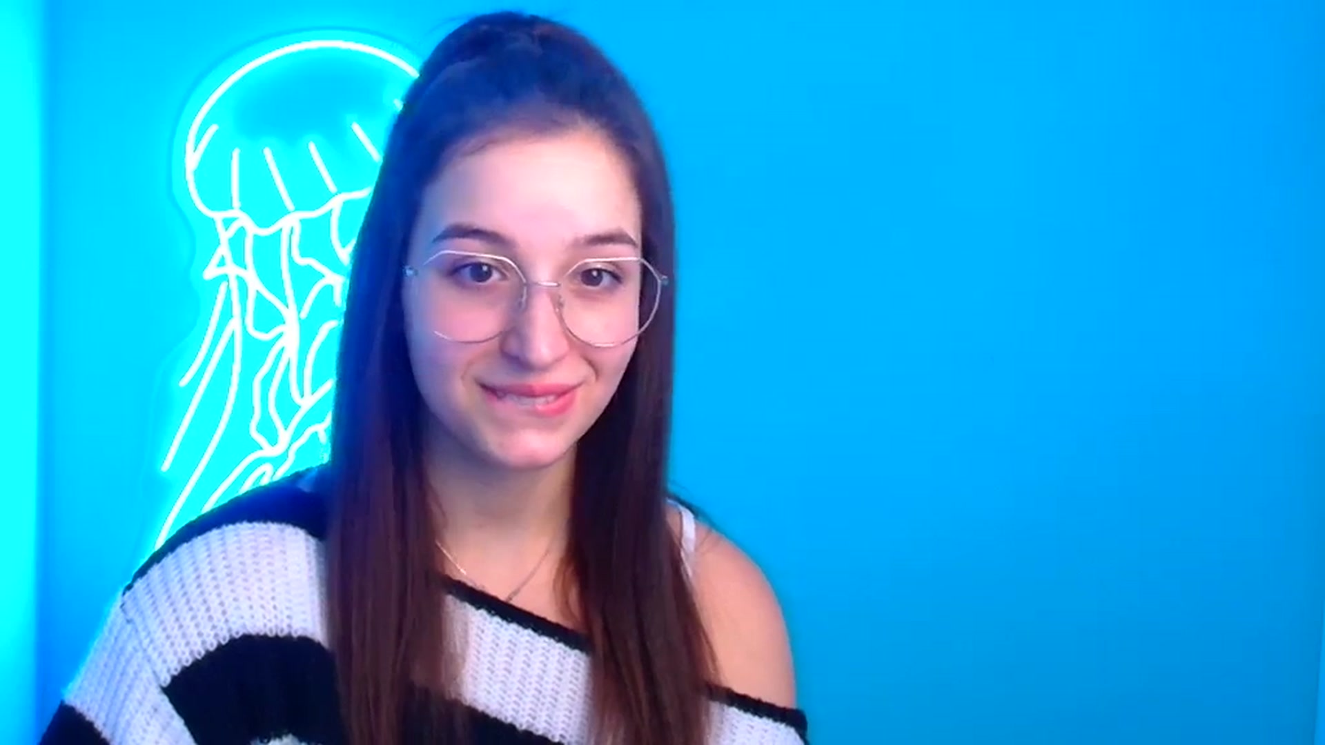 Gallery image thumbnail from Lilli_Fun's myfreecams stream on, 12/02/2024, 10:50 image 17 of 20