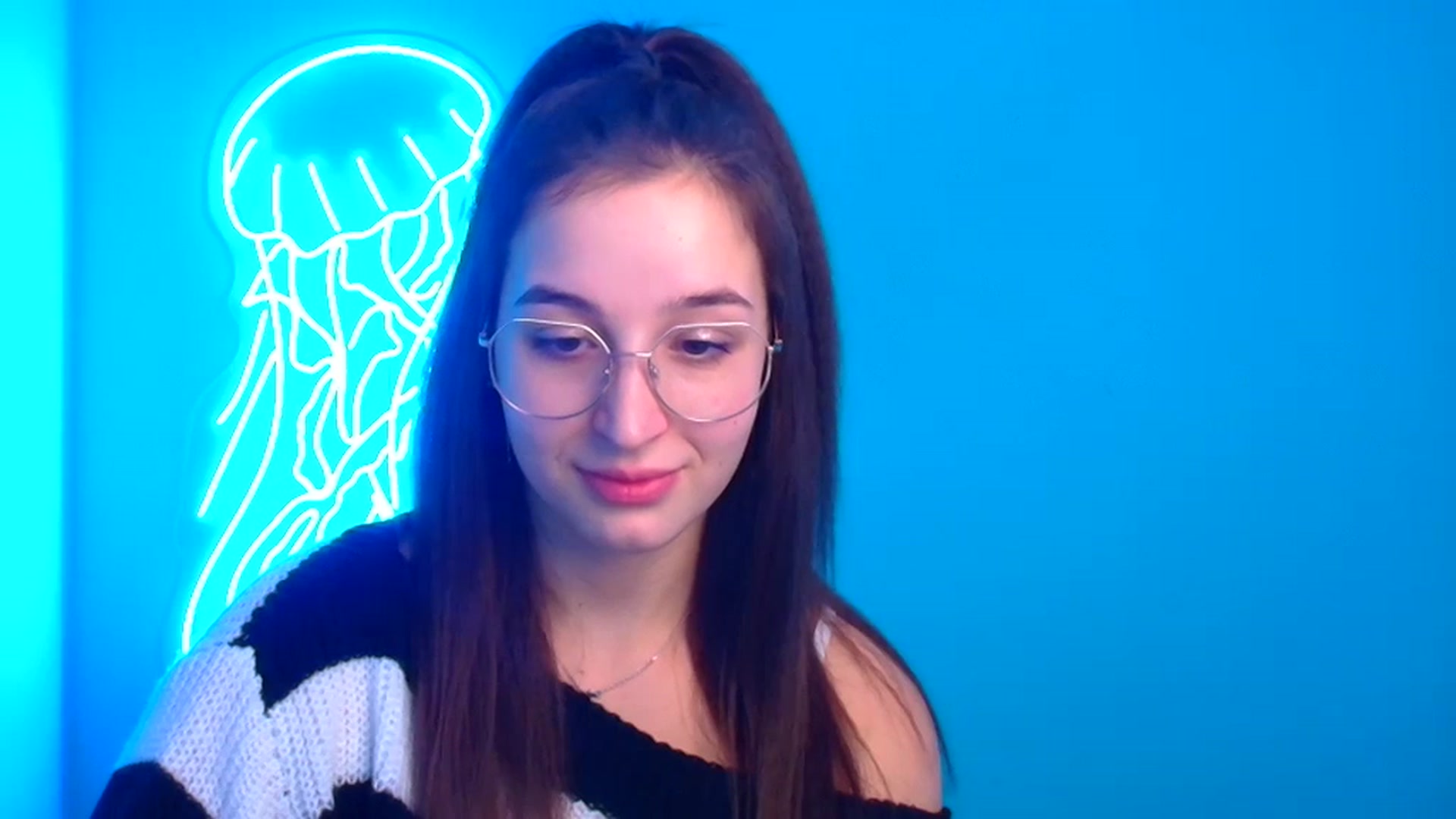 Gallery image thumbnail from Lilli_Fun's myfreecams stream on, 12/02/2024, 11:47 image 17 of 20