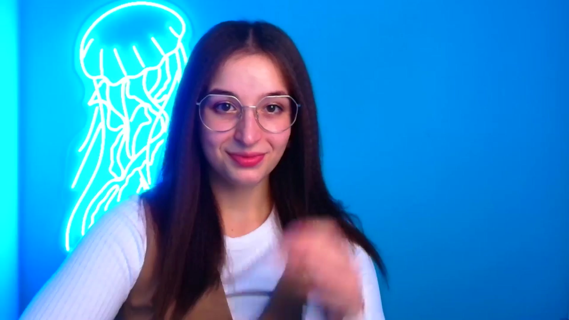 Gallery image thumbnail from Lilli_Fun's myfreecams stream on, 12/08/2024, 13:29 image 18 of 20