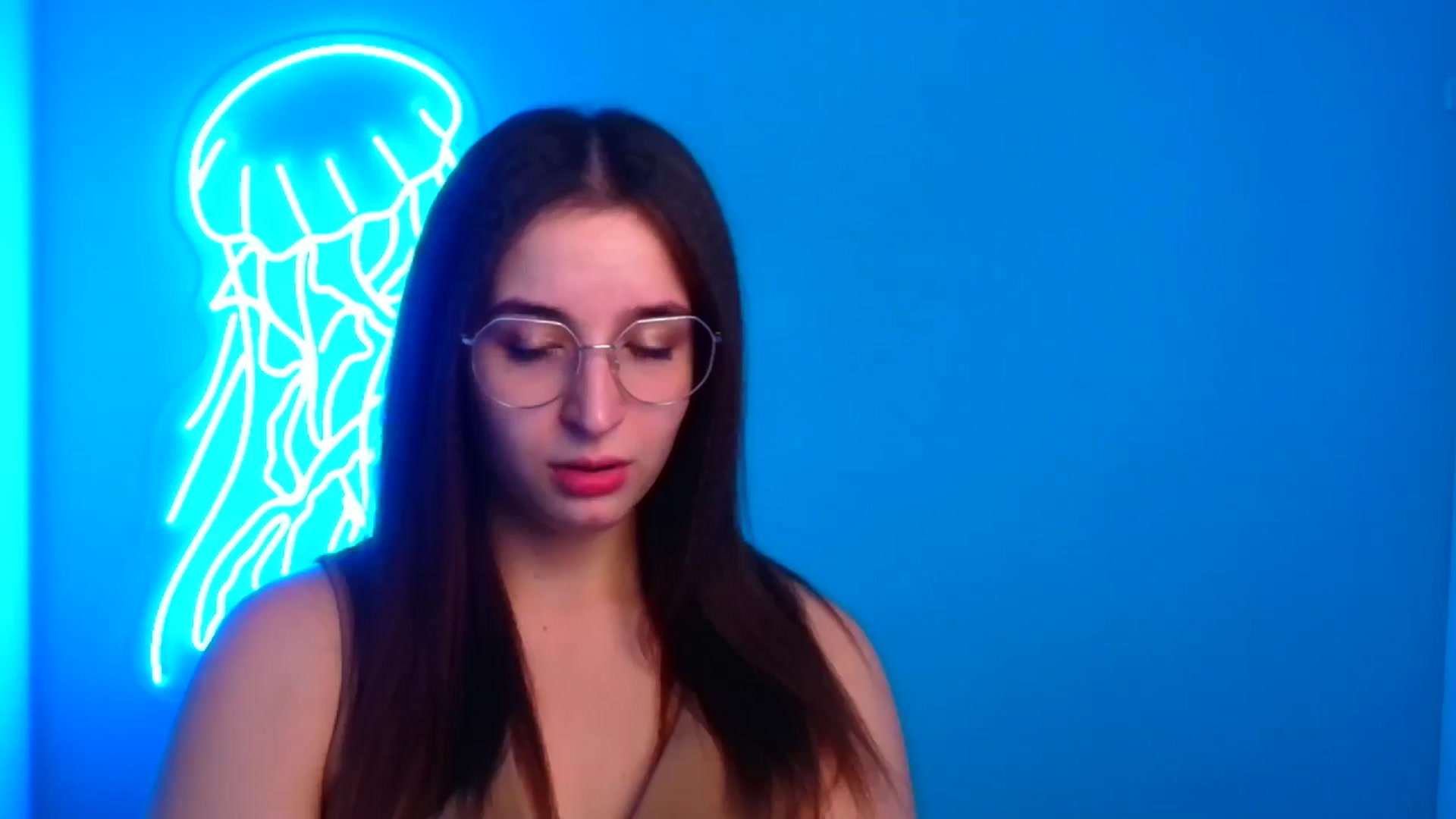 Gallery image thumbnail from Lilli_Fun's myfreecams stream on, 12/08/2024, 15:56 image 15 of 20