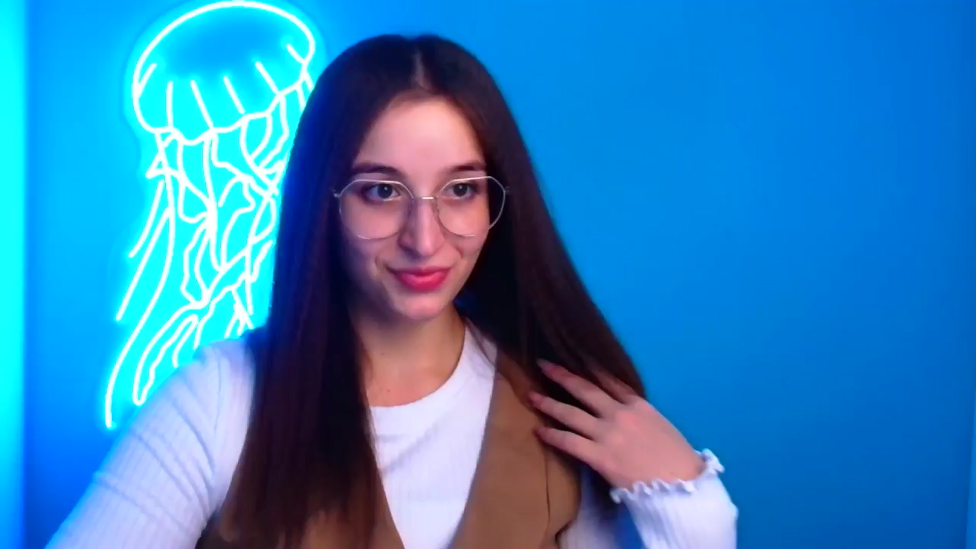 Gallery image thumbnail from Lilli_Fun's myfreecams stream on, 12/08/2024, 15:56 image 1 of 20