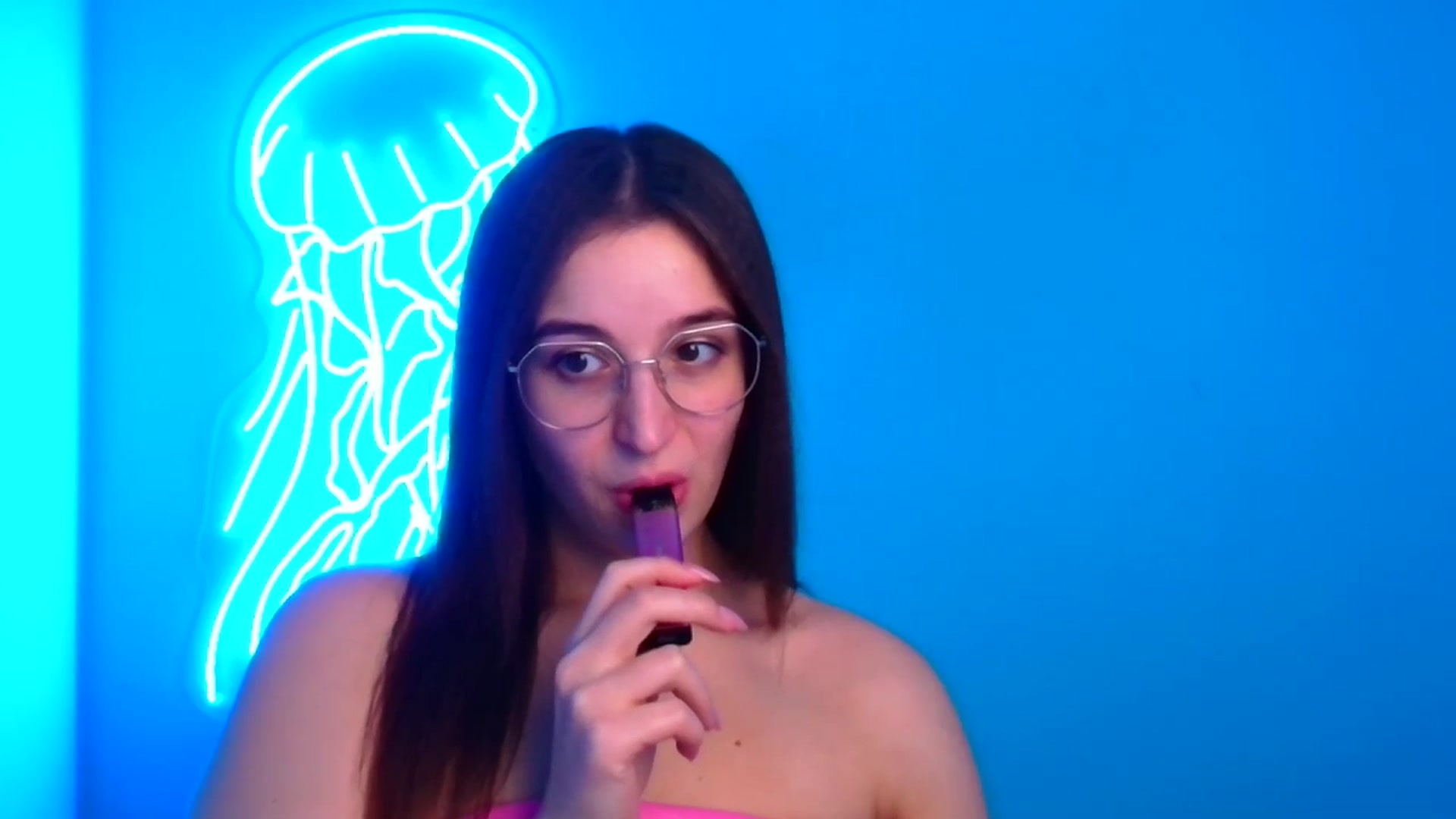 Gallery image thumbnail from Lilli_Fun's myfreecams stream on, 12/09/2024, 09:31 image 13 of 20