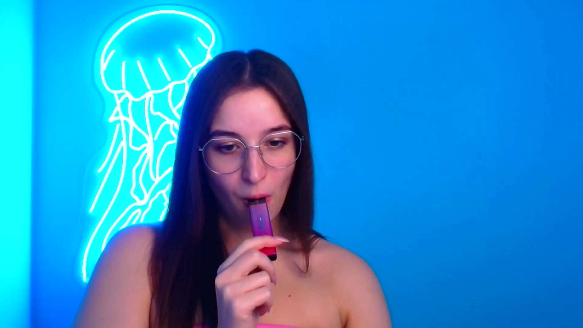 Gallery image thumbnail from Lilli_Fun's myfreecams stream on, 12/09/2024, 09:31 image 14 of 20