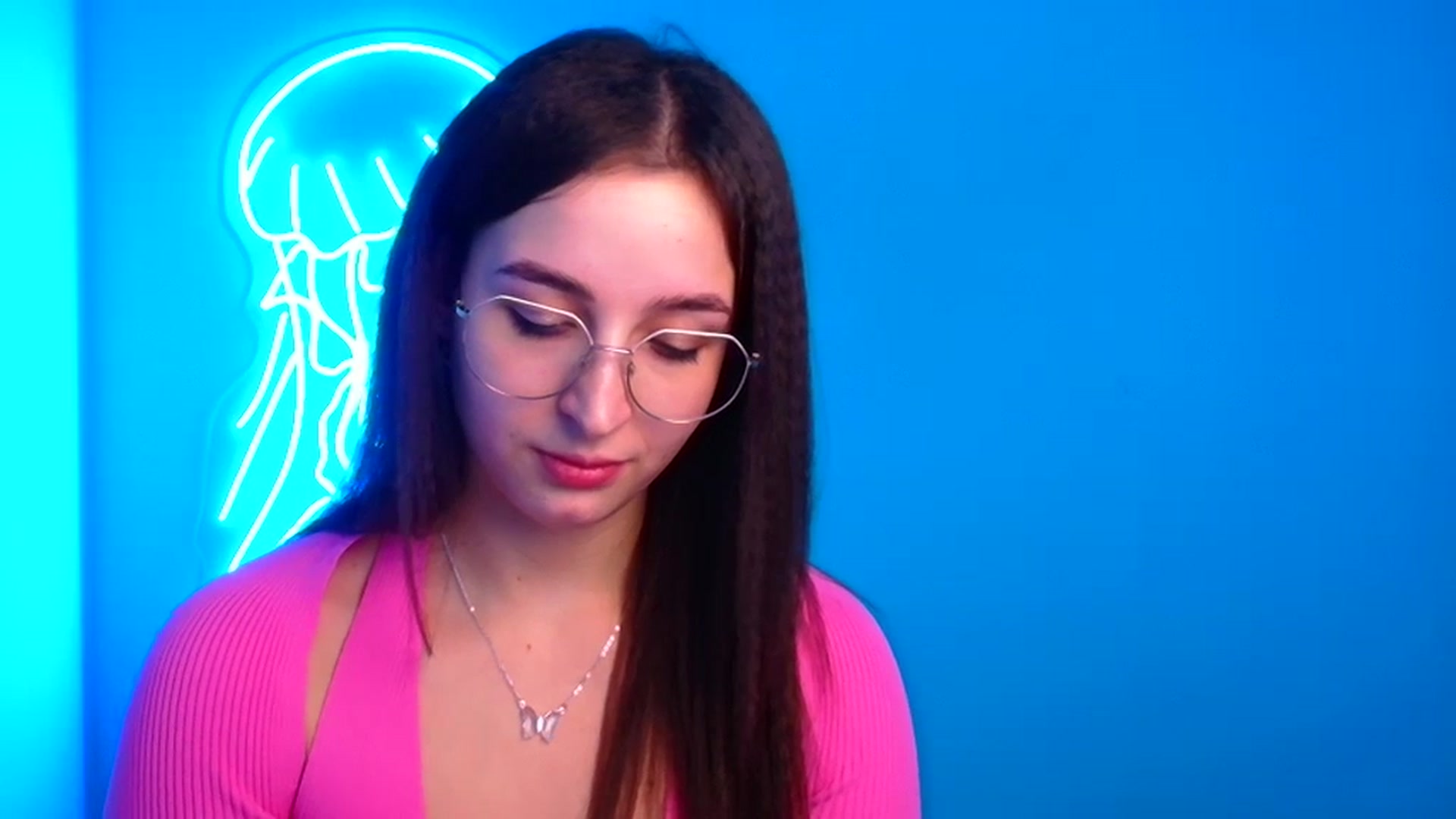 Gallery image thumbnail from Lilli_Fun's myfreecams stream on, 12/11/2024, 21:53 image 16 of 20
