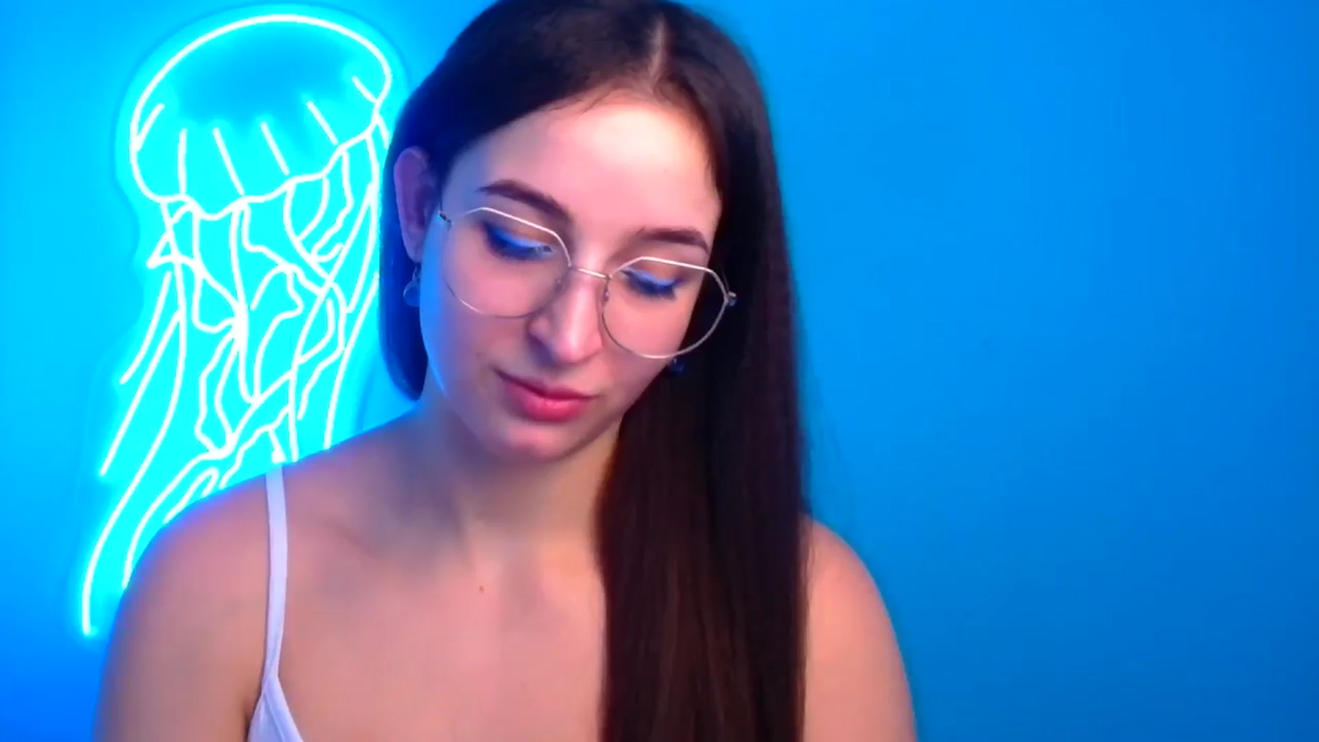 Gallery image thumbnail from Lilli_Fun's myfreecams stream on, 12/14/2024, 12:10 image 18 of 20