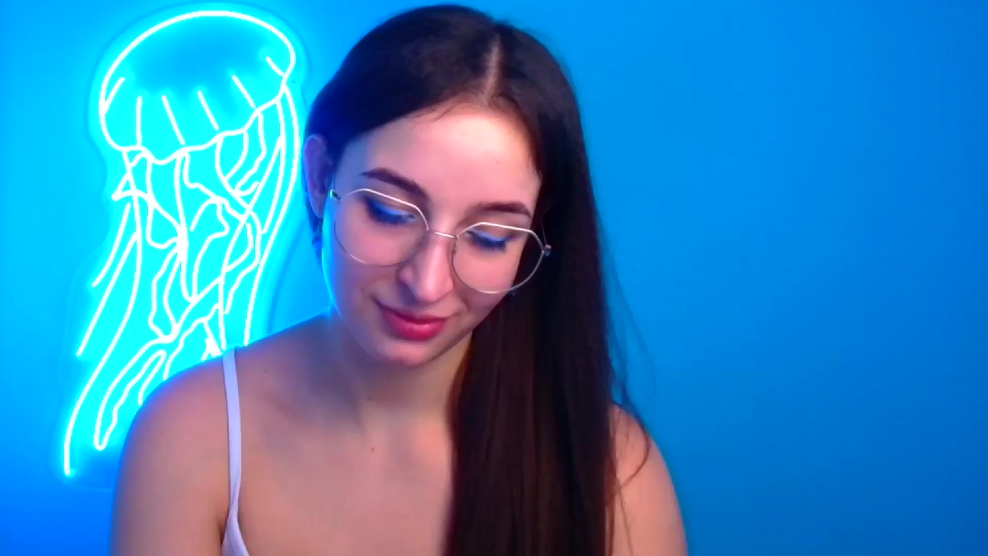 Gallery image thumbnail from Lilli_Fun's myfreecams stream on, 12/14/2024, 12:10 image 8 of 20