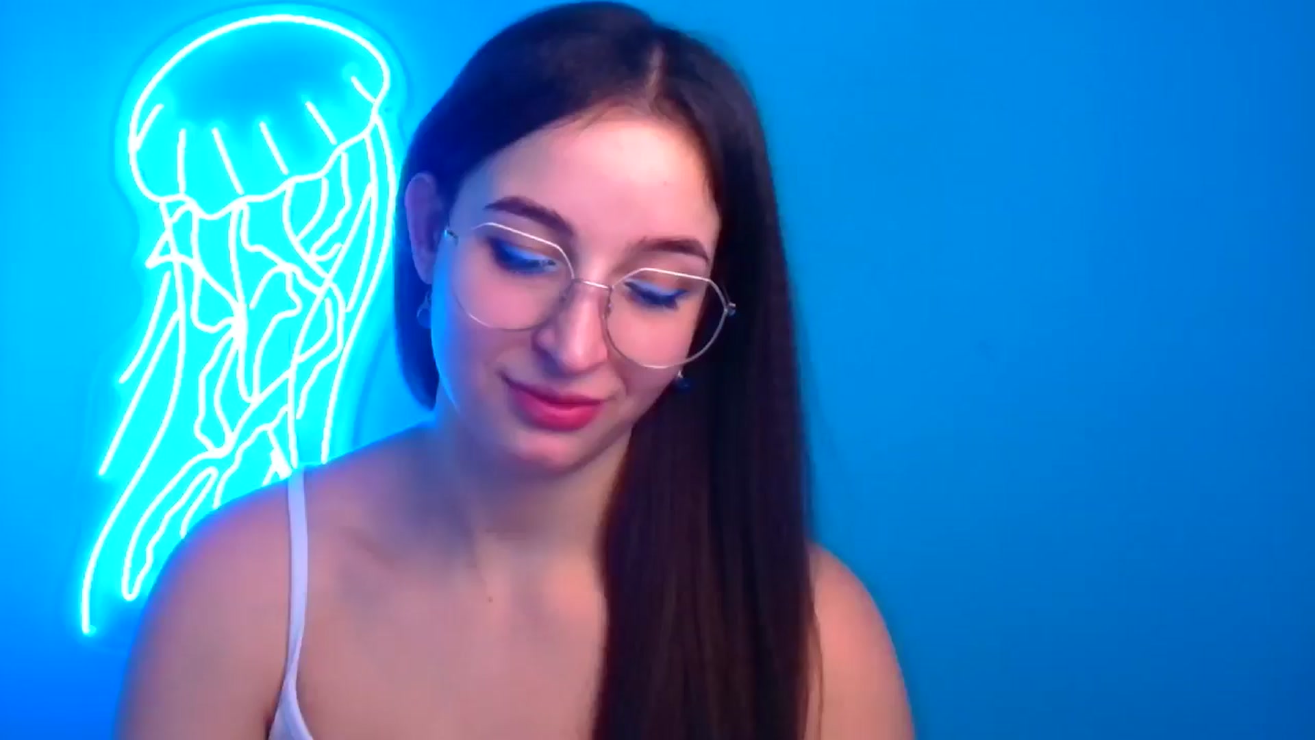 Gallery image thumbnail from Lilli_Fun's myfreecams stream on, 12/14/2024, 12:10 image 19 of 20
