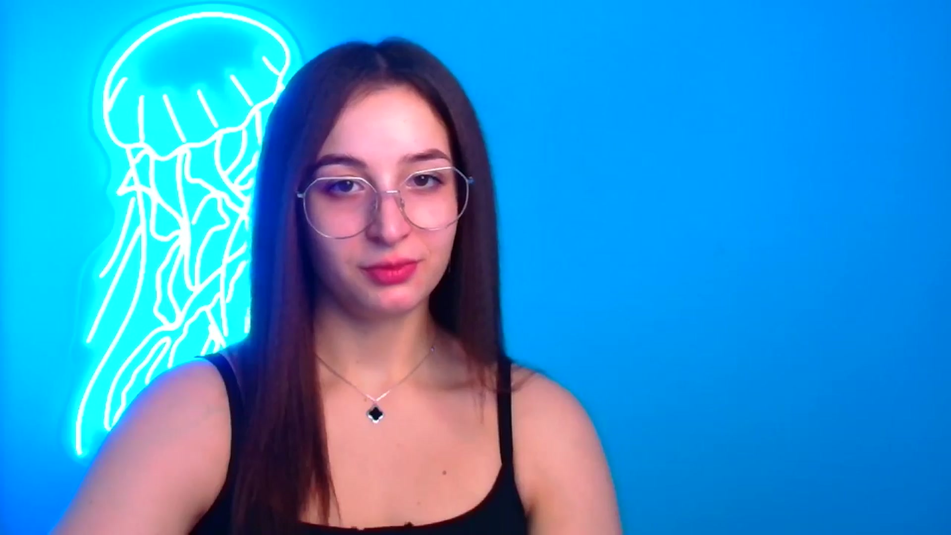 Gallery image thumbnail from Lilli_Fun's myfreecams stream on, 12/15/2024, 13:08 image 7 of 20