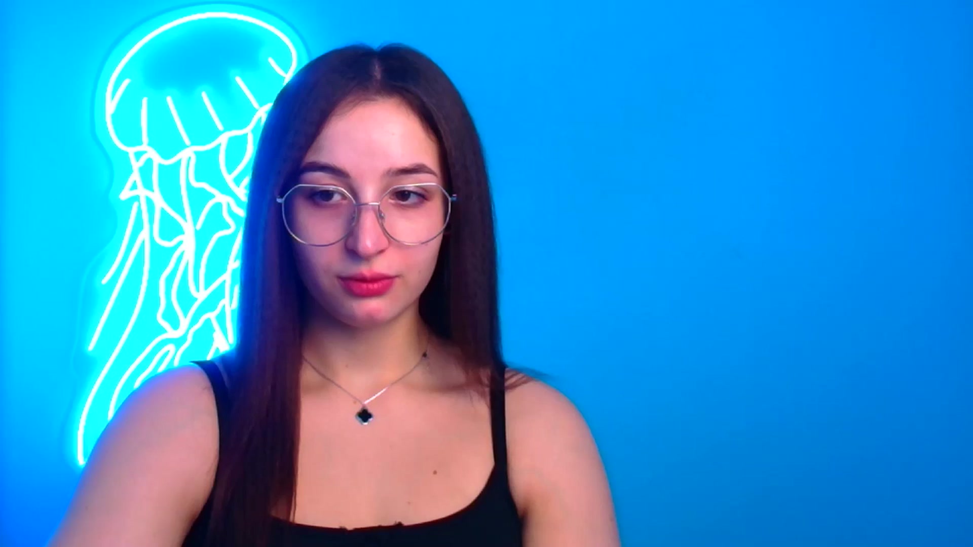 Gallery image thumbnail from Lilli_Fun's myfreecams stream on, 12/15/2024, 13:08 image 6 of 20