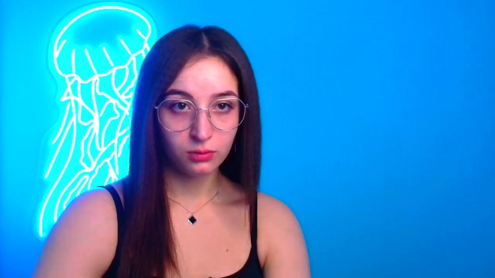Gallery image thumbnail from Lilli_Fun's myfreecams stream on, 12/15/2024, 13:08 image 16 of 20