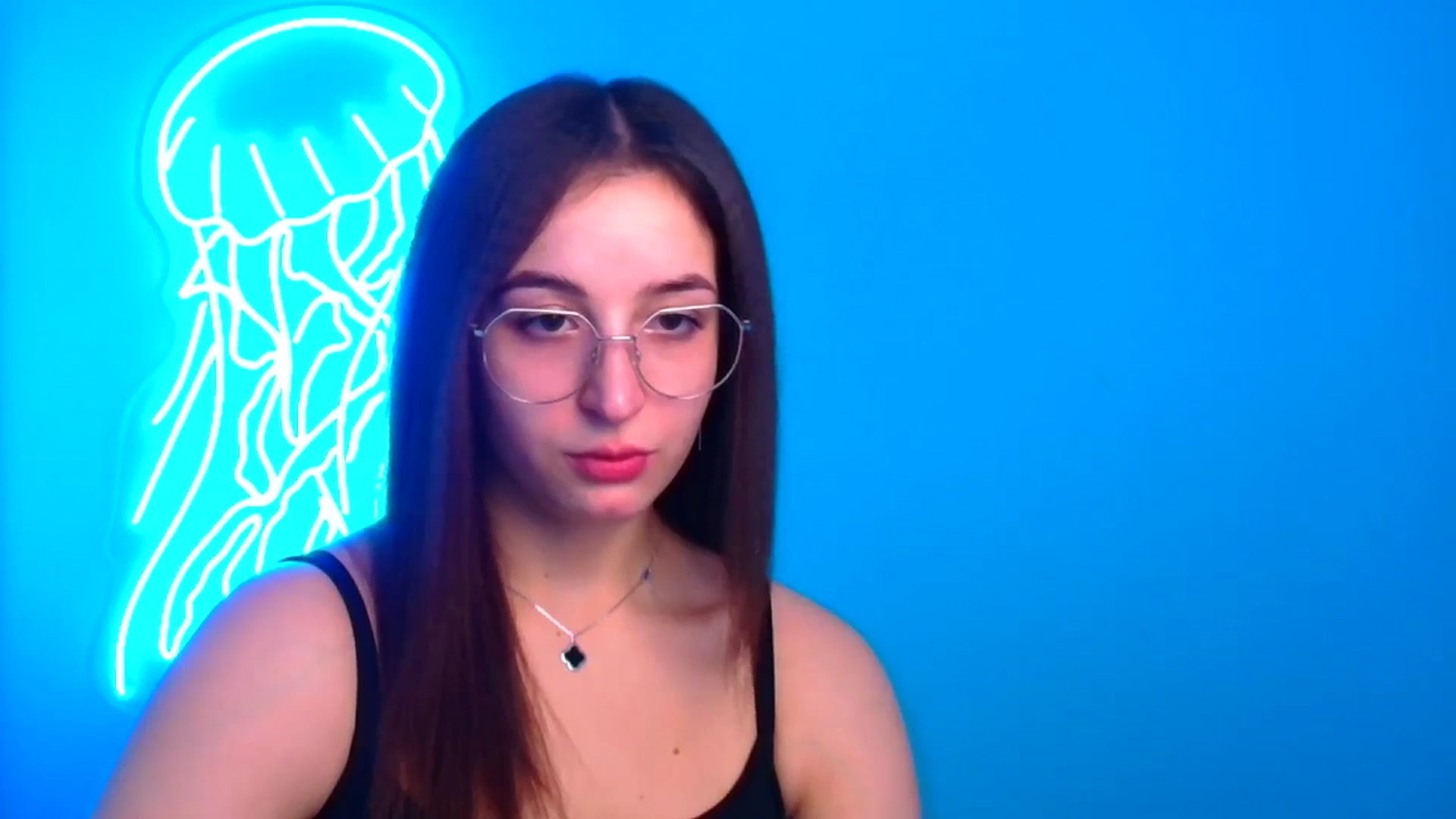 Gallery image thumbnail from Lilli_Fun's myfreecams stream on, 12/15/2024, 13:08 image 17 of 20