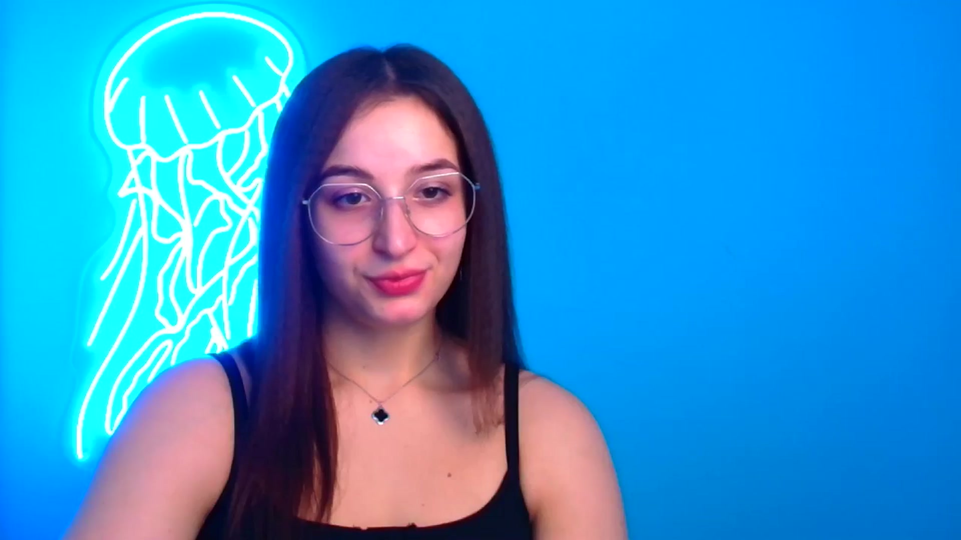 Gallery image thumbnail from Lilli_Fun's myfreecams stream on, 12/15/2024, 13:08 image 10 of 20