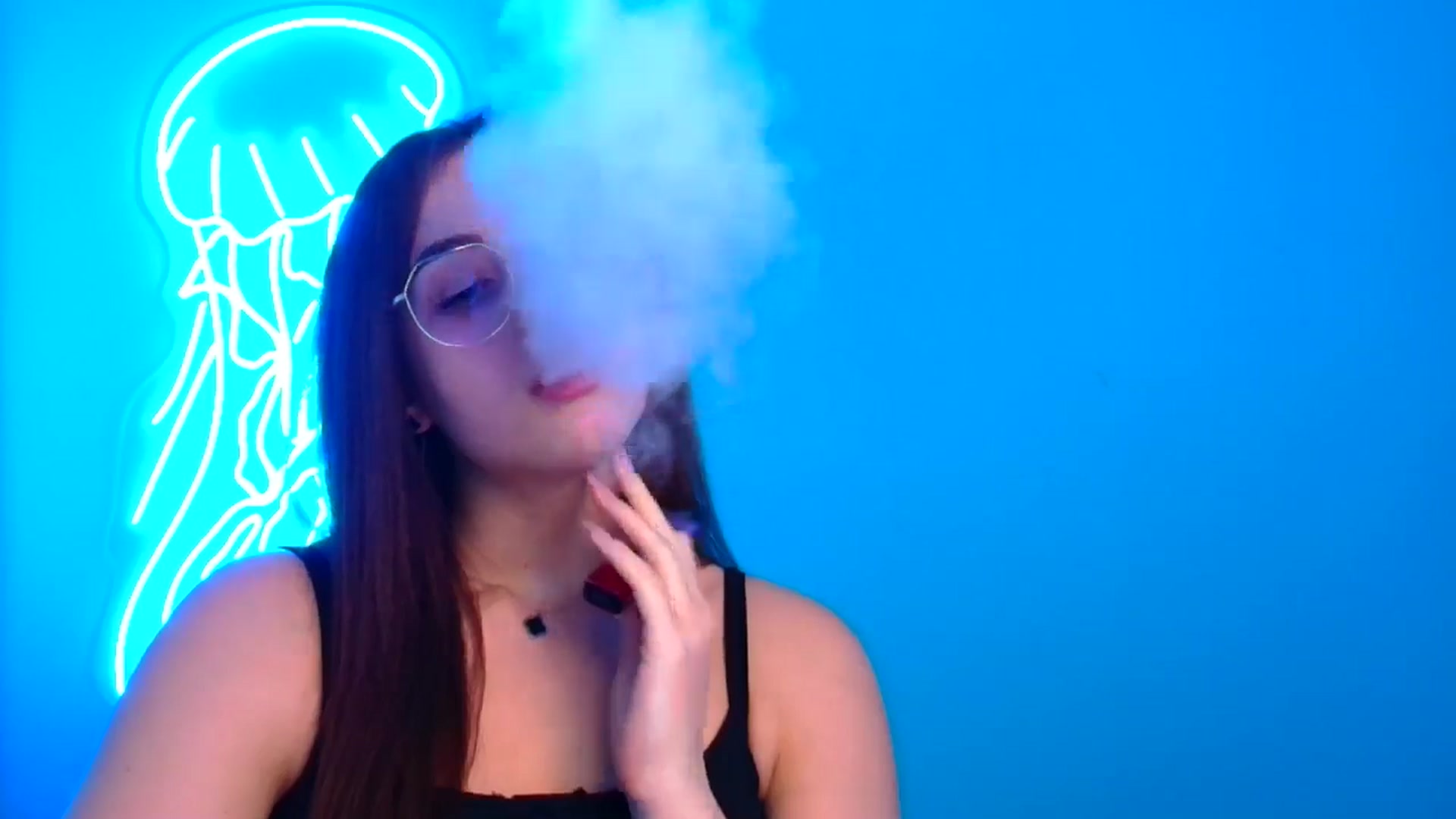 Gallery image thumbnail from Lilli_Fun's myfreecams stream on, 12/15/2024, 13:36 image 4 of 20