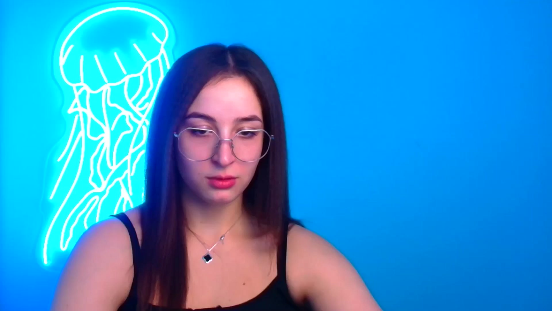 Gallery image thumbnail from Lilli_Fun's myfreecams stream on, 12/15/2024, 13:36 image 20 of 20