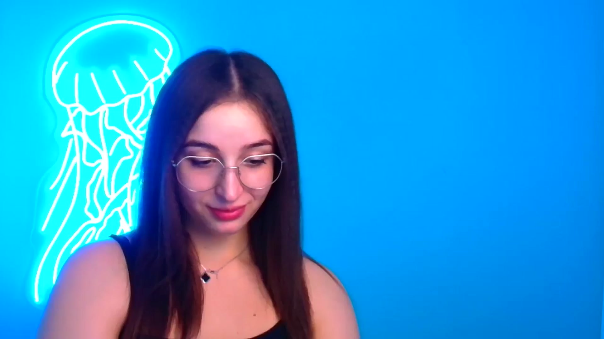 Gallery image thumbnail from Lilli_Fun's myfreecams stream on, 12/15/2024, 15:40 image 11 of 20