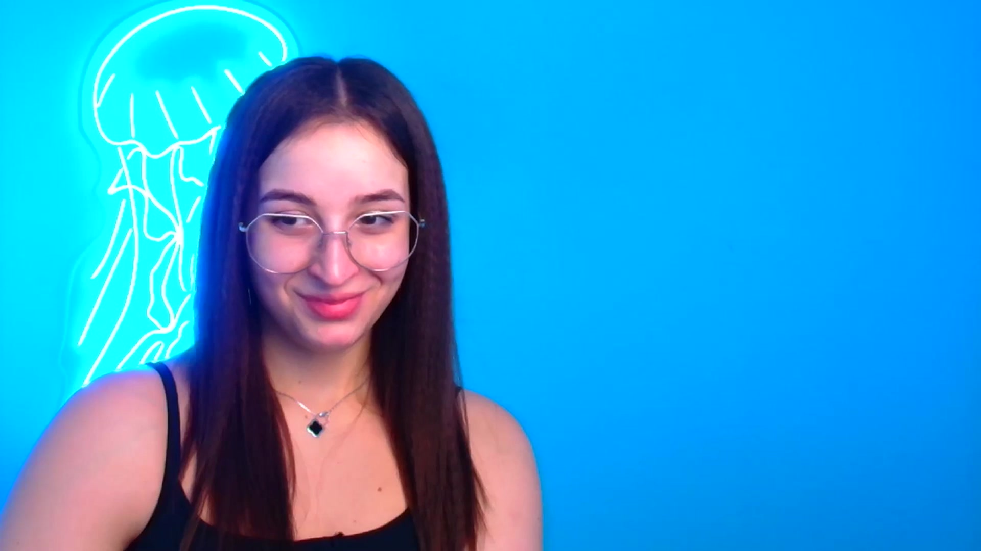 Gallery image thumbnail from Lilli_Fun's myfreecams stream on, 12/15/2024, 17:51 image 5 of 20