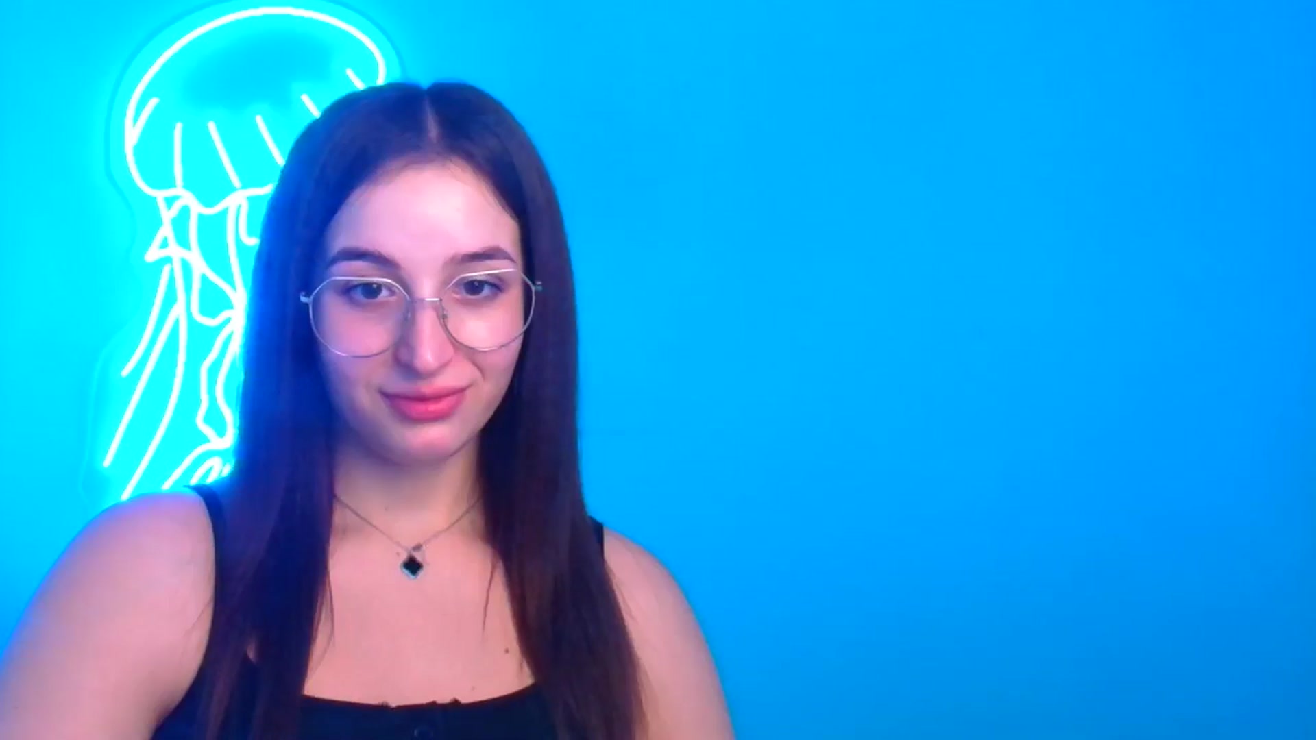 Gallery image thumbnail from Lilli_Fun's myfreecams stream on, 12/15/2024, 17:51 image 14 of 20