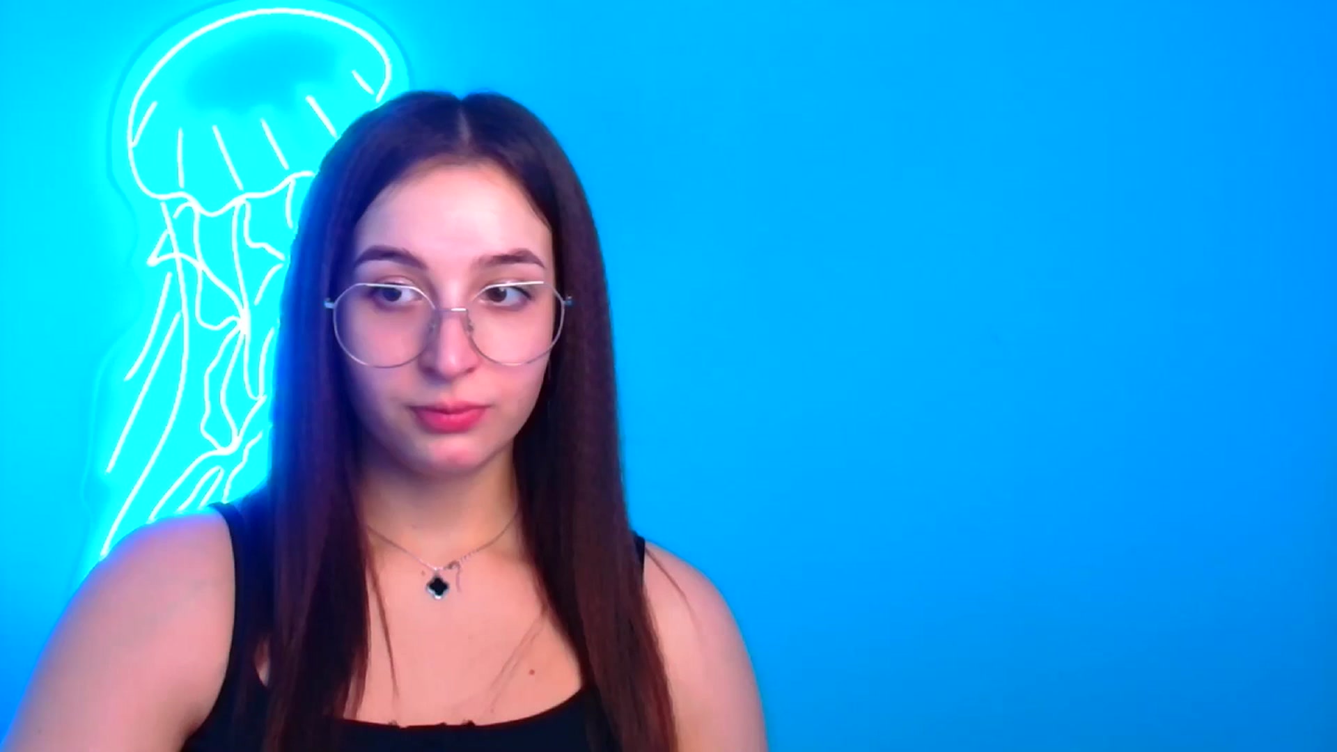 Gallery image thumbnail from Lilli_Fun's myfreecams stream on, 12/15/2024, 17:51 image 1 of 20