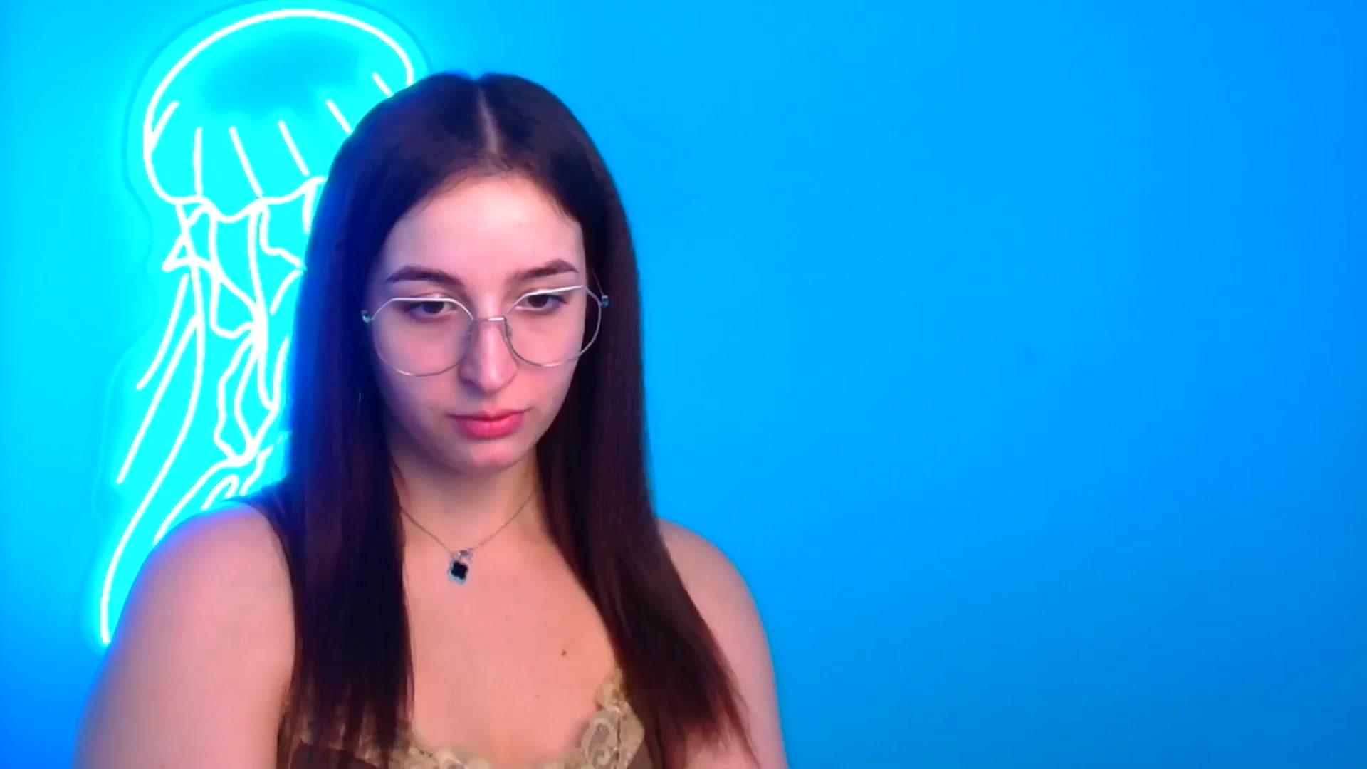 Gallery image thumbnail from Lilli_Fun's myfreecams stream on, 12/15/2024, 20:37 image 2 of 20