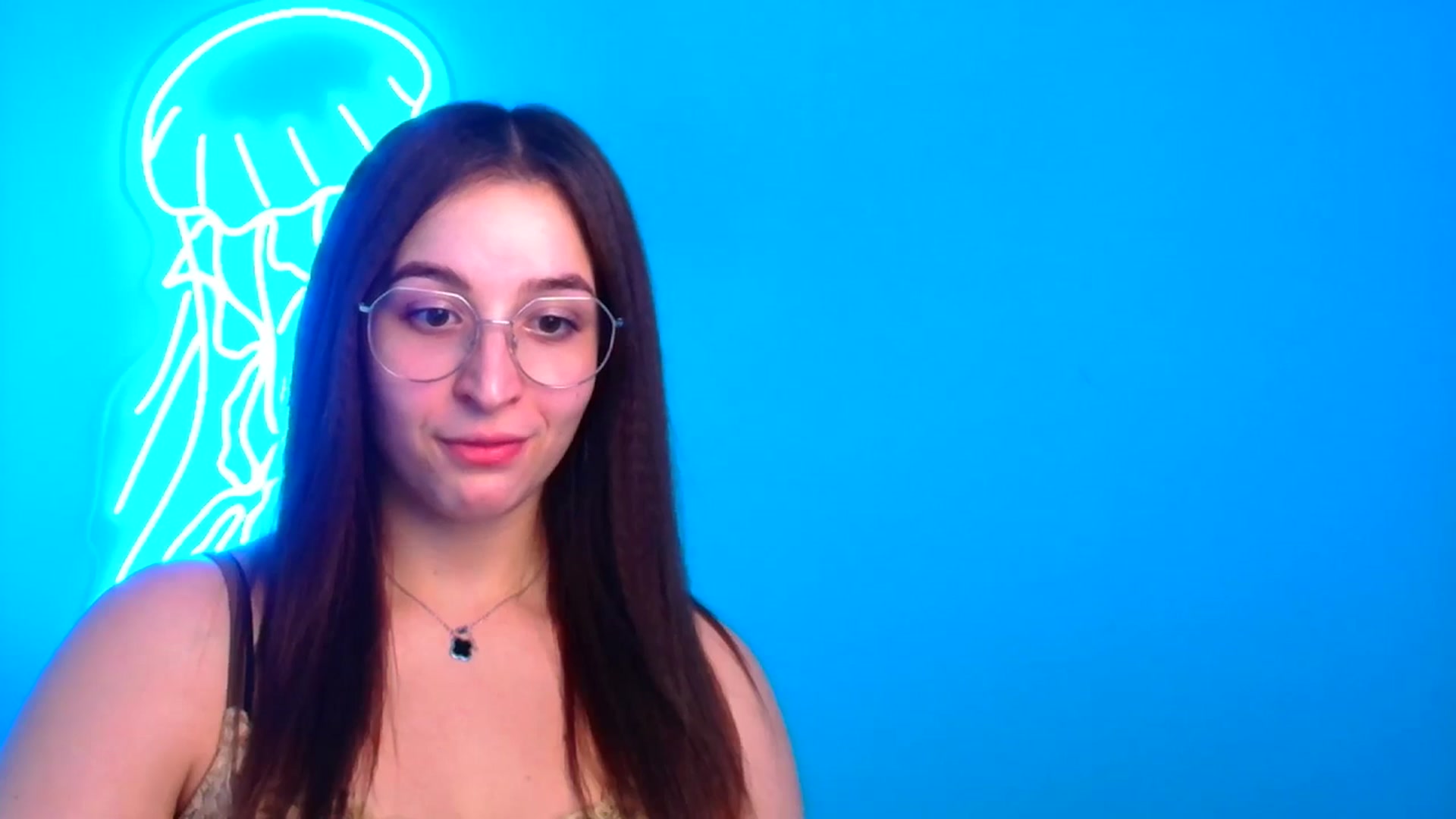 Gallery image thumbnail from Lilli_Fun's myfreecams stream on, 12/15/2024, 20:37 image 13 of 20