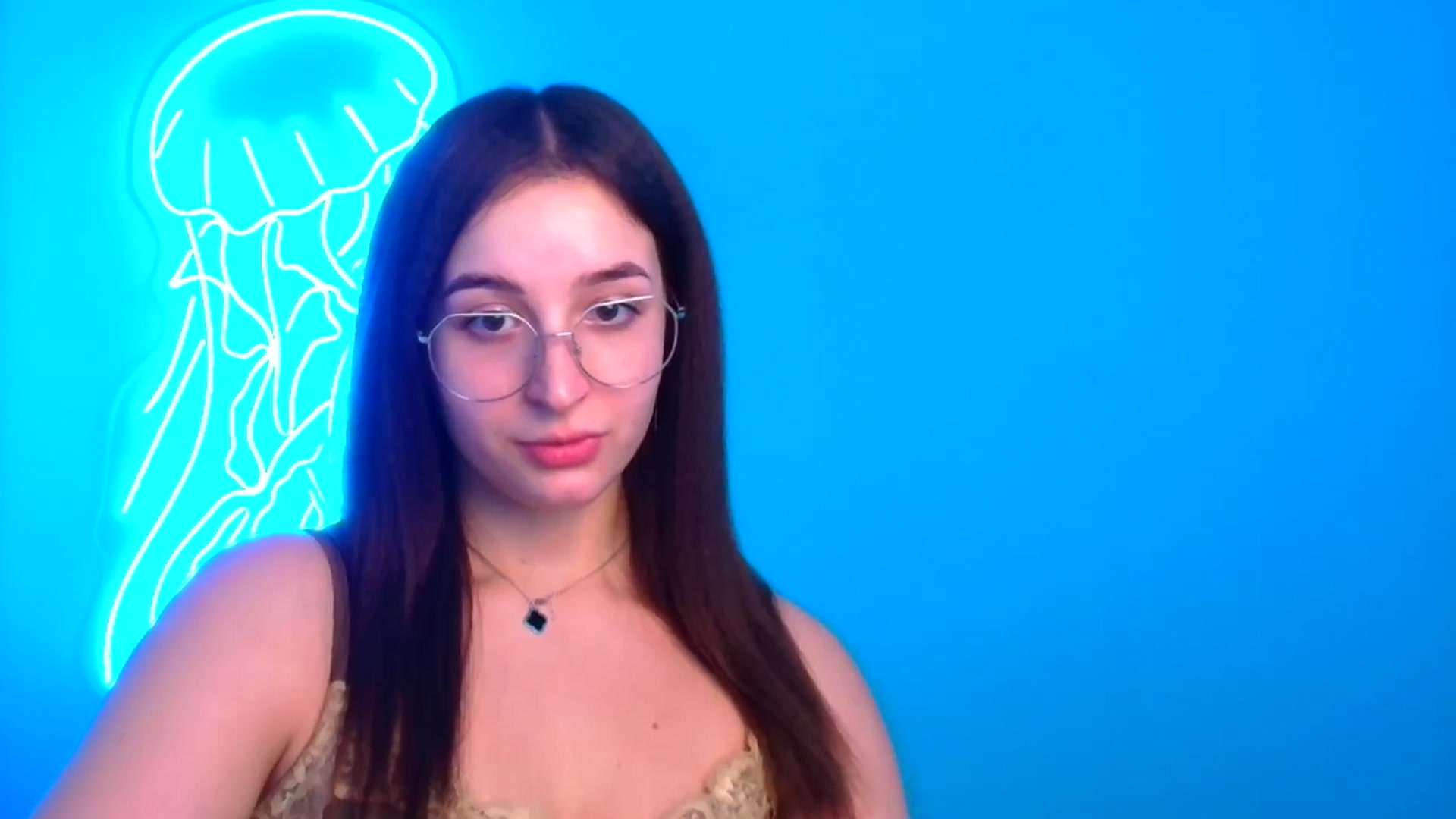 Gallery image thumbnail from Lilli_Fun's myfreecams stream on, 12/15/2024, 20:37 image 6 of 20