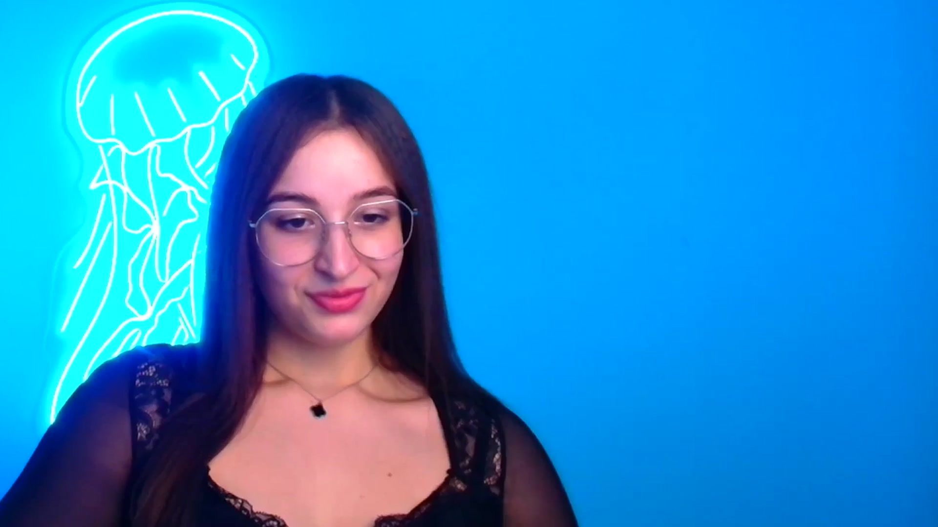Gallery image thumbnail from Lilli_Fun's myfreecams stream on, 12/16/2024, 14:03 image 12 of 20