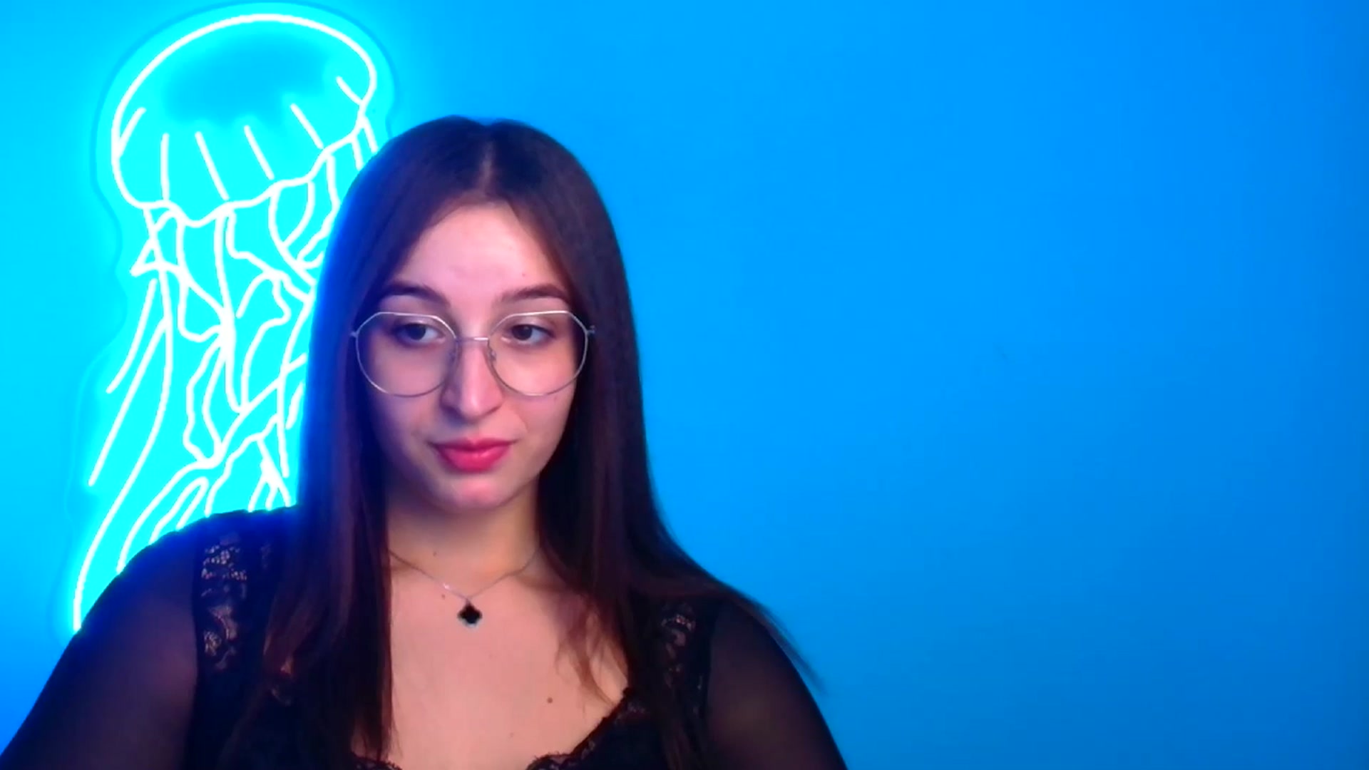 Gallery image thumbnail from Lilli_Fun's myfreecams stream on, 12/16/2024, 14:03 image 18 of 20