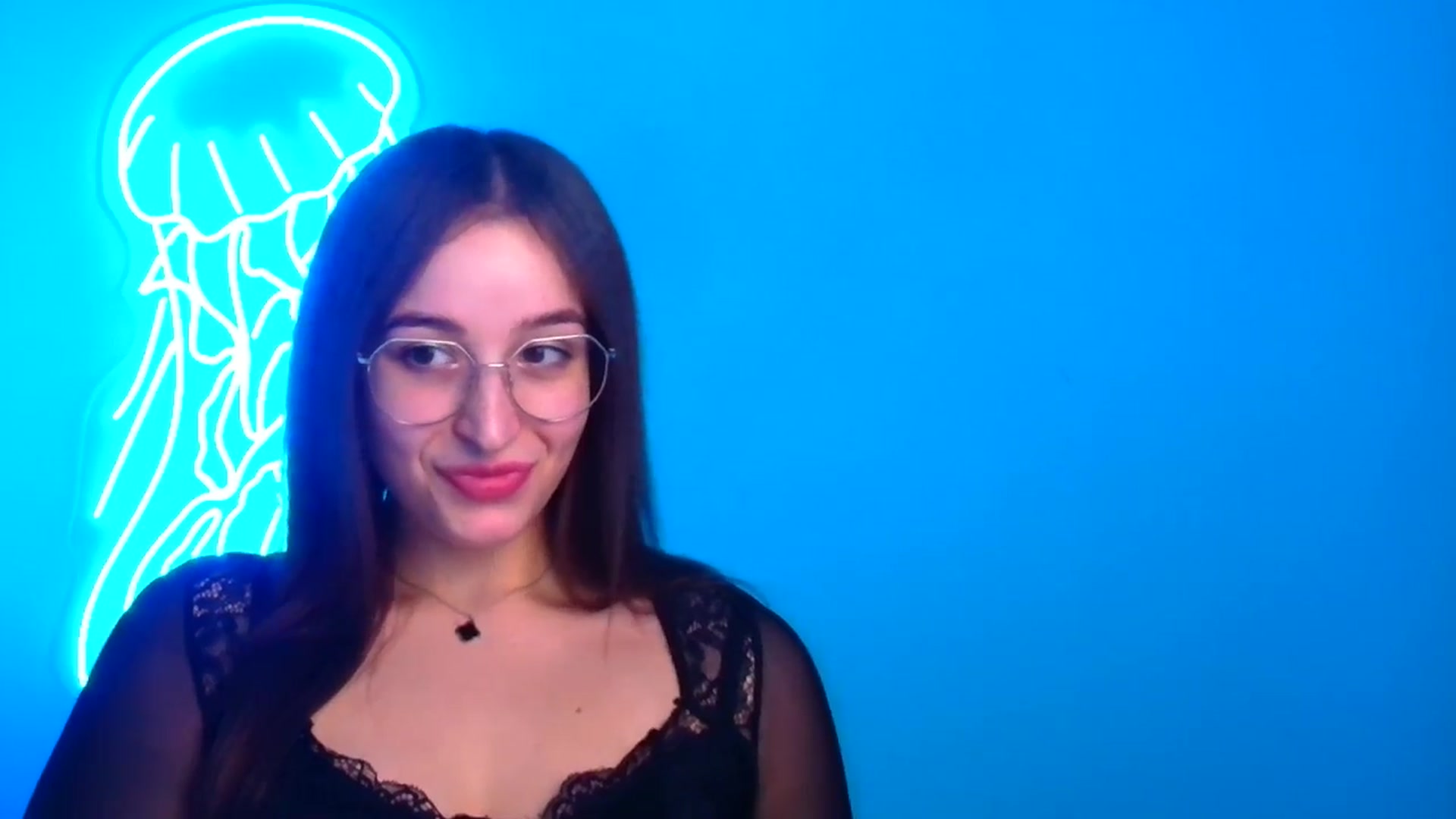 Gallery image thumbnail from Lilli_Fun's myfreecams stream on, 12/16/2024, 14:03 image 13 of 20