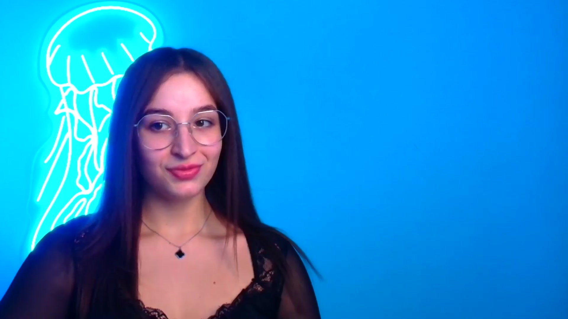 Gallery image thumbnail from Lilli_Fun's myfreecams stream on, 12/16/2024, 14:03 image 17 of 20