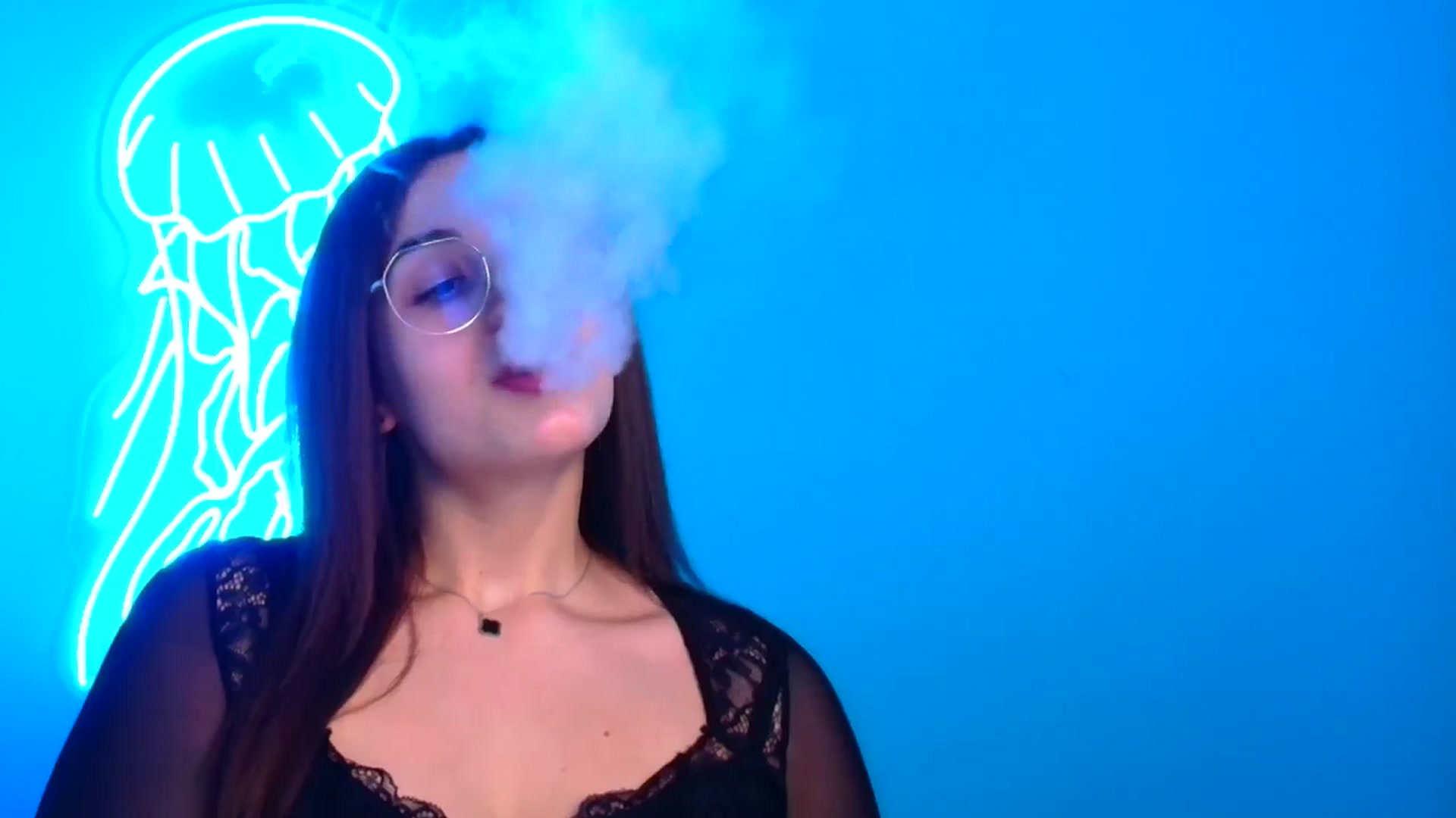 Gallery image thumbnail from Lilli_Fun's myfreecams stream on, 12/16/2024, 14:03 image 15 of 20