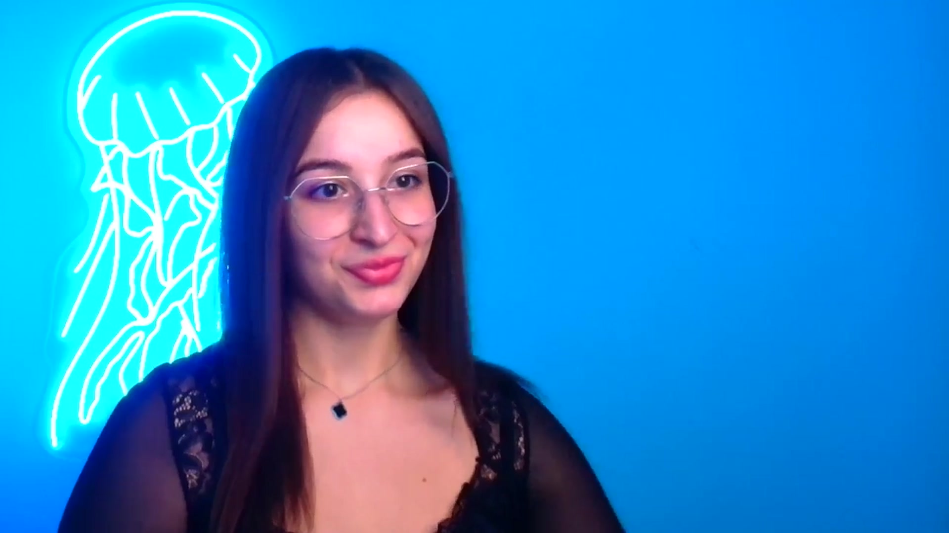 Gallery image thumbnail from Lilli_Fun's myfreecams stream on, 12/16/2024, 14:03 image 8 of 20
