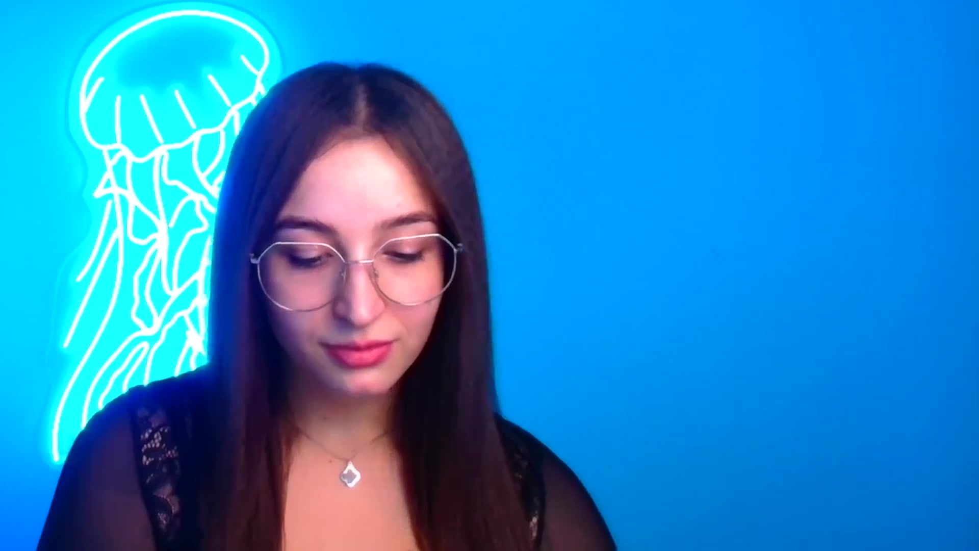 Gallery image thumbnail from Lilli_Fun's myfreecams stream on, 12/16/2024, 15:02 image 10 of 20