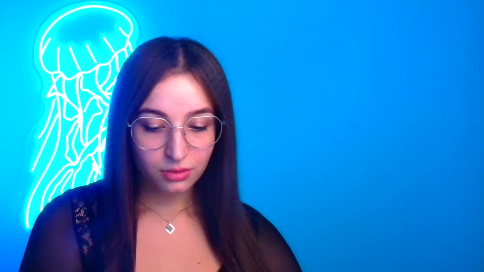 Gallery image thumbnail from Lilli_Fun's myfreecams stream on, 12/16/2024, 15:02 image 11 of 20