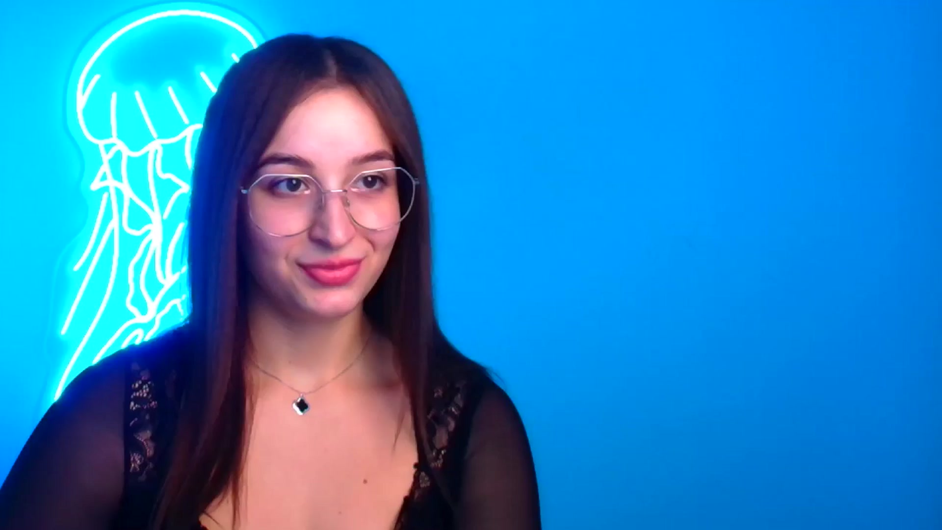 Gallery image thumbnail from Lilli_Fun's myfreecams stream on, 12/16/2024, 15:02 image 15 of 20