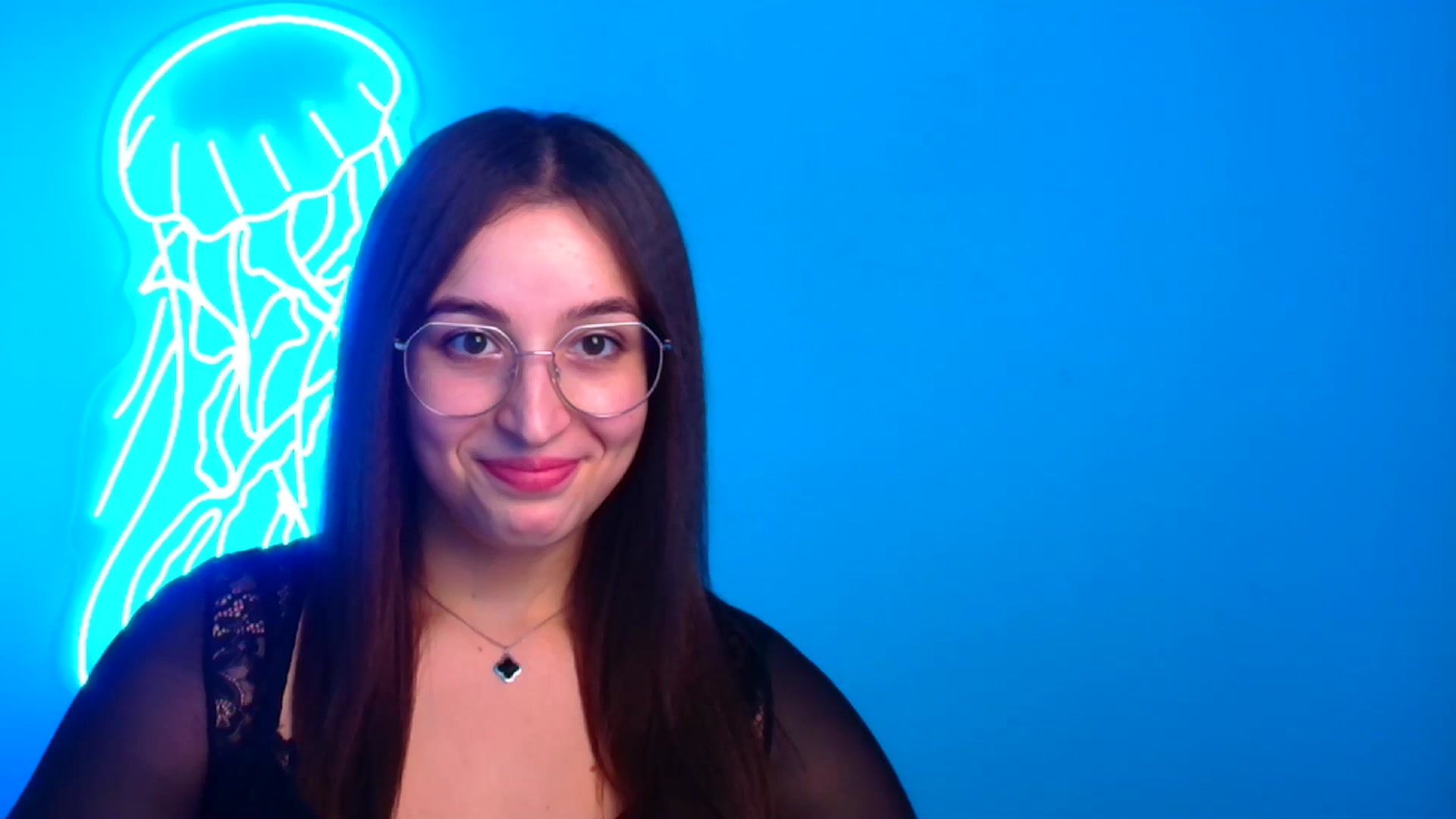 Gallery image thumbnail from Lilli_Fun's myfreecams stream on, 12/16/2024, 15:02 image 9 of 20