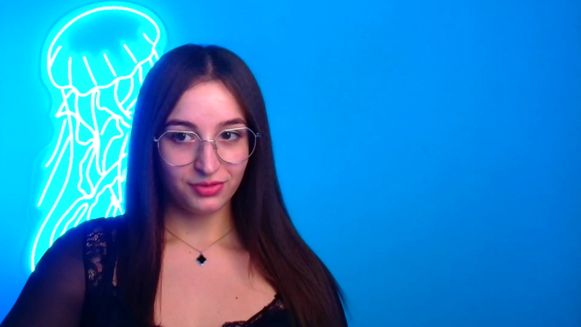 Gallery image thumbnail from Lilli_Fun's myfreecams stream on, 12/16/2024, 15:02 image 3 of 20