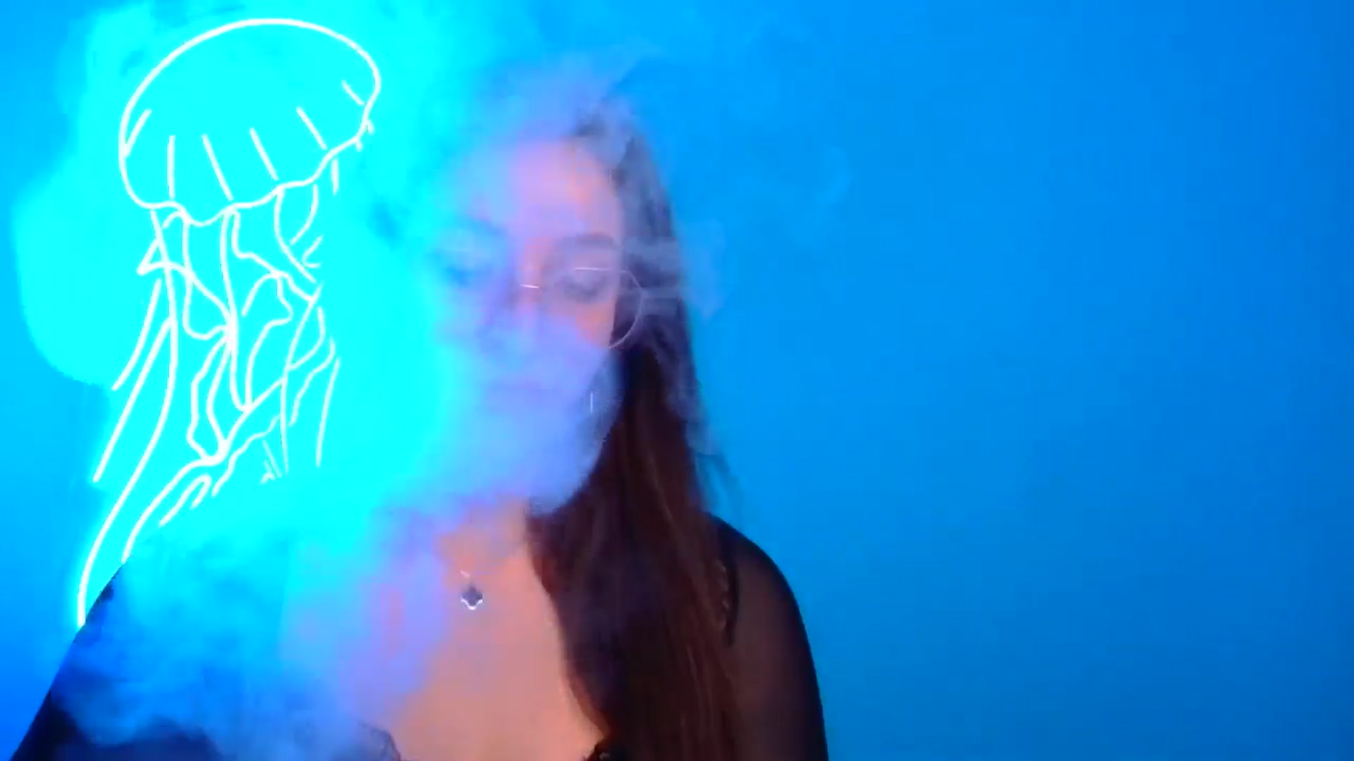 Gallery image thumbnail from Lilli_Fun's myfreecams stream on, 12/16/2024, 17:51 image 4 of 20