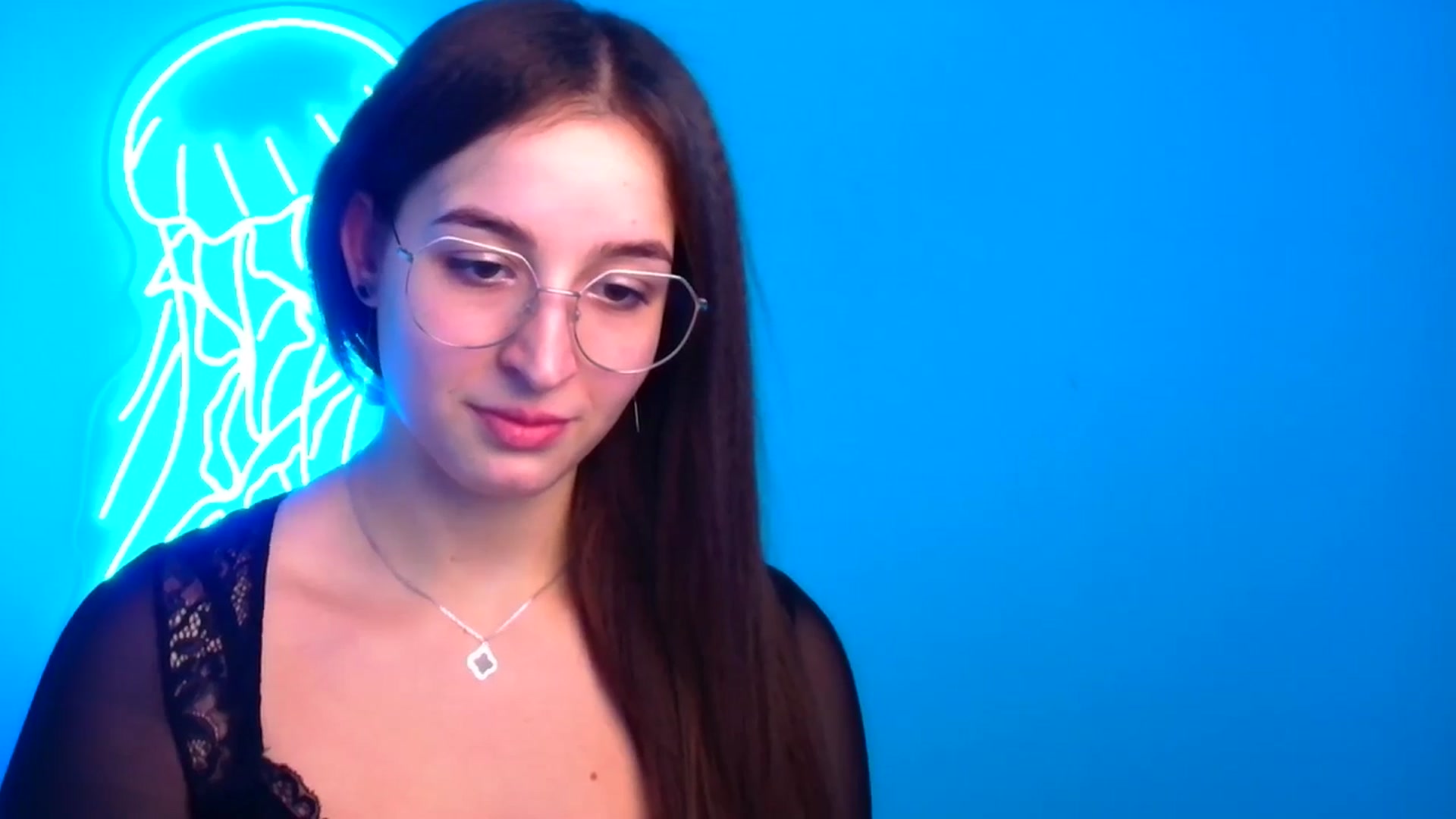 Gallery image thumbnail from Lilli_Fun's myfreecams stream on, 12/16/2024, 17:51 image 14 of 20