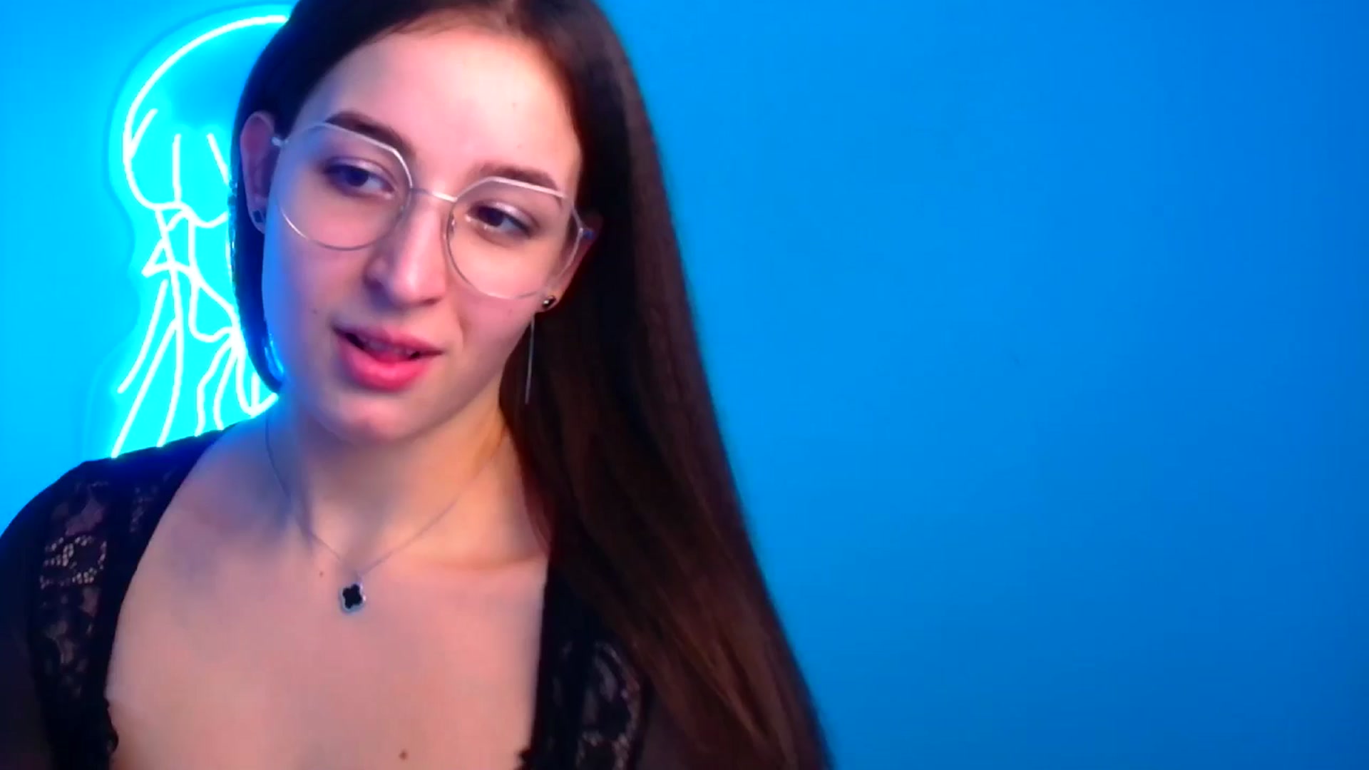 Gallery image thumbnail from Lilli_Fun's myfreecams stream on, 12/16/2024, 20:49 image 1 of 20